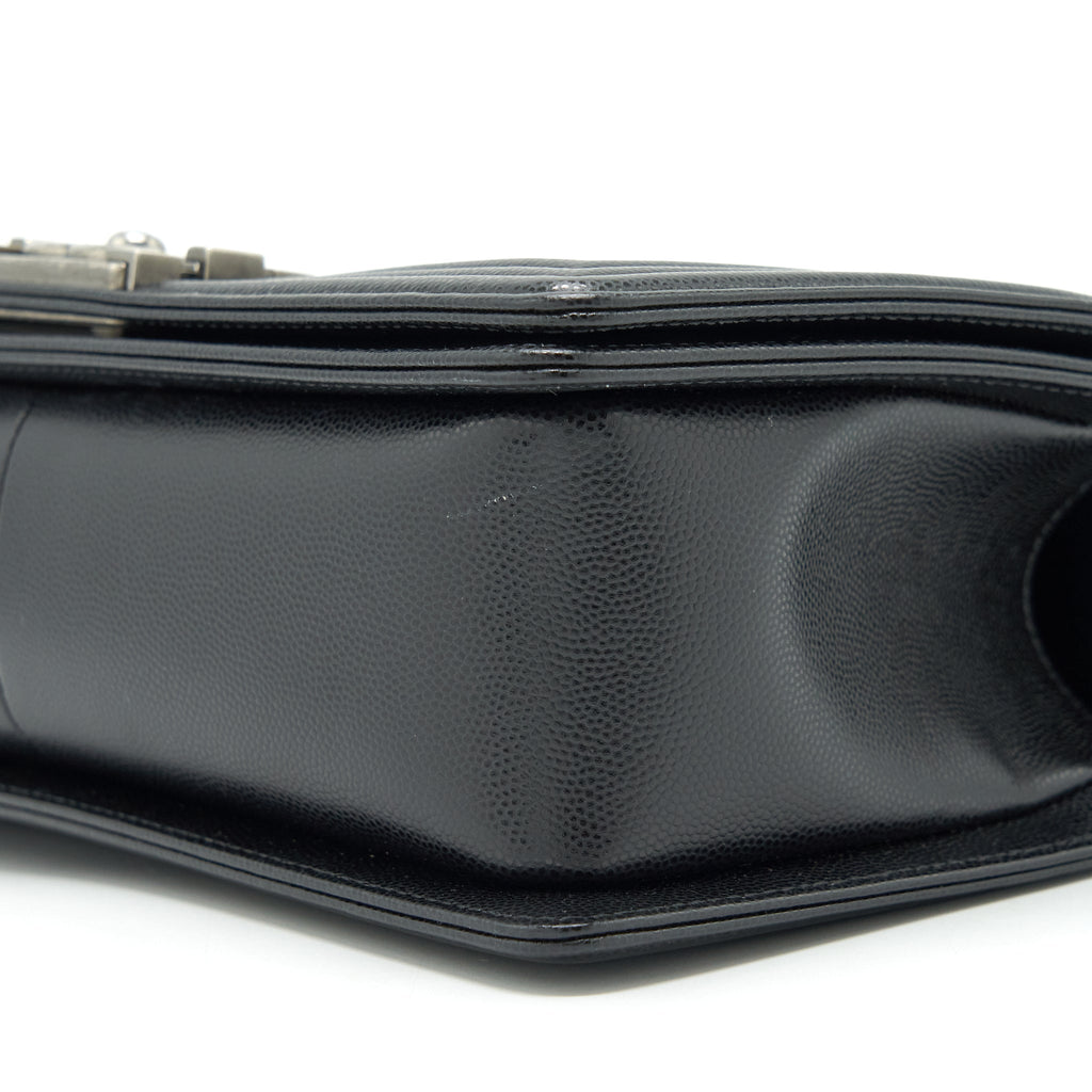 chanel-leboy-boy-bag-medium-caviar-black-ruthenium-sliver-hardware