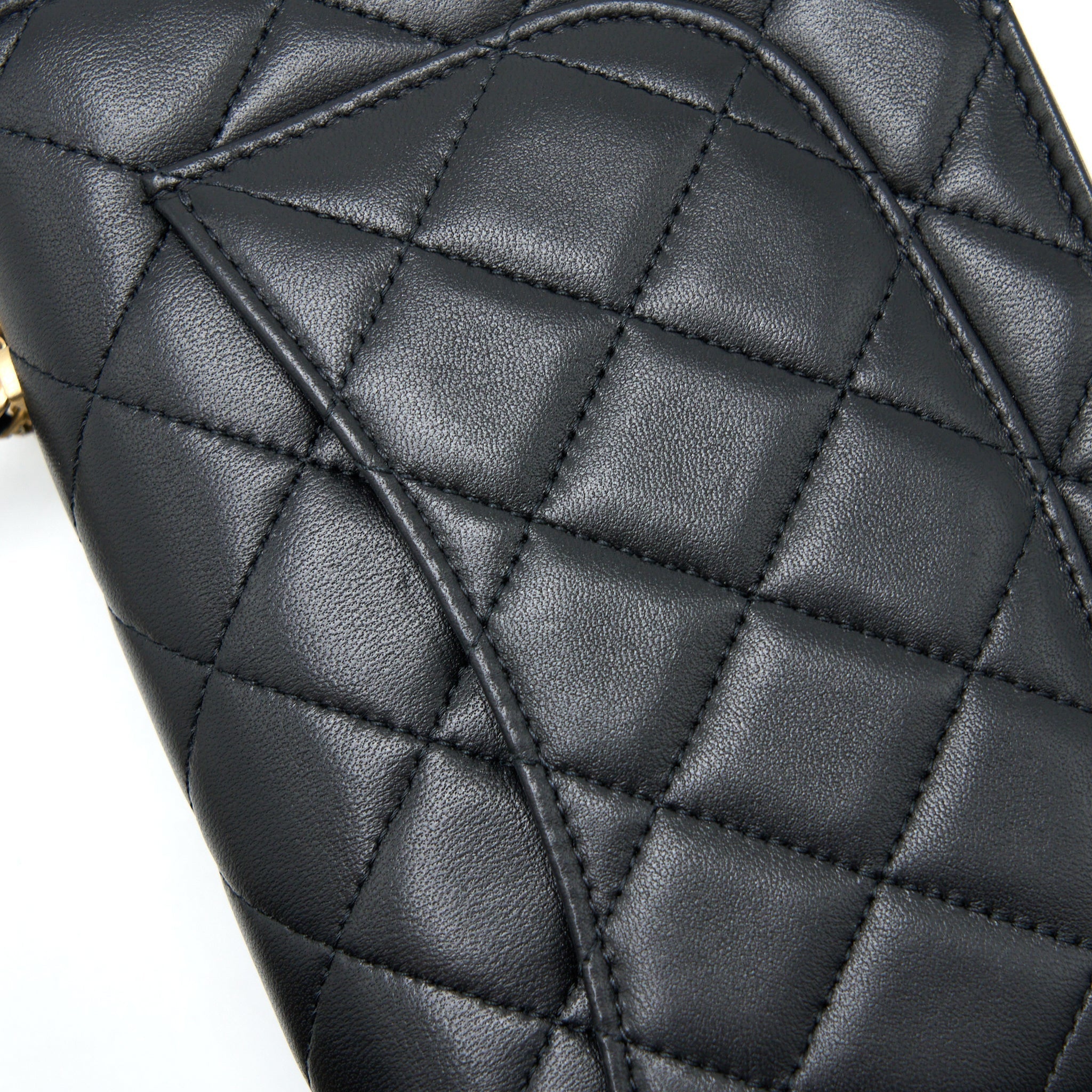 chanel-top-handle-wallet-on-chain-lambskin-black-brushed-ghw-microchip