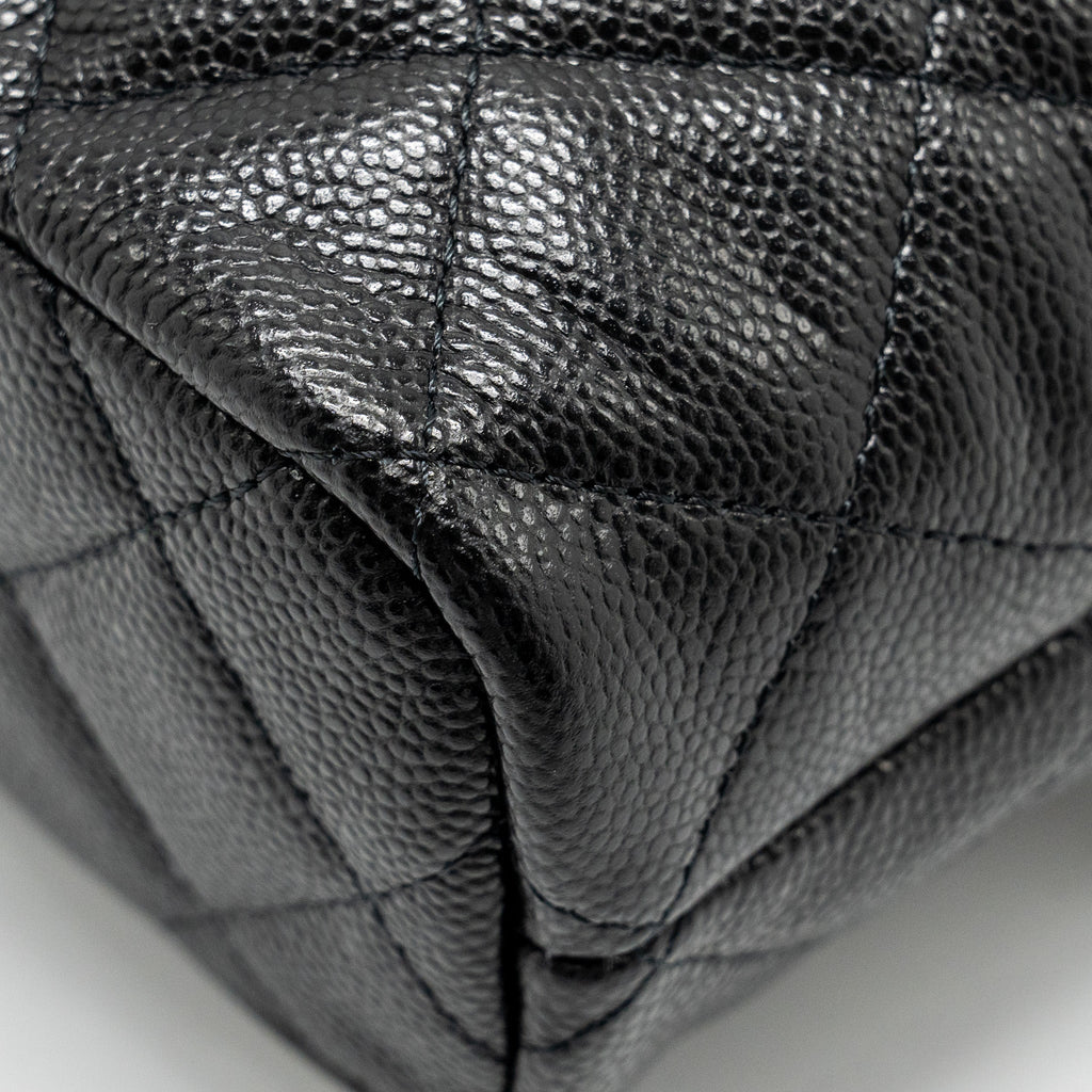 chanel-25c-quilted-hobo-bag-caviar-black-ghwmicrochip