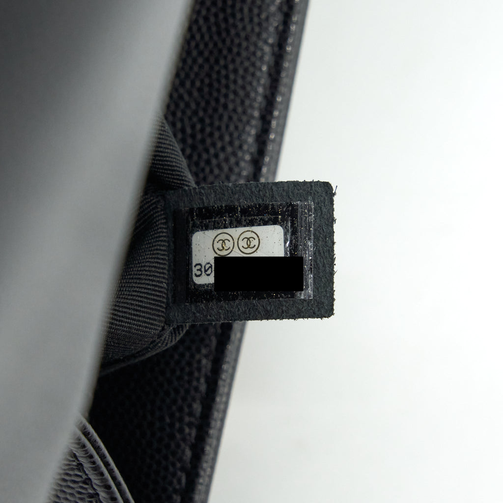 chanel-leboy-boy-bag-medium-caviar-black-ruthenium-sliver-hardware