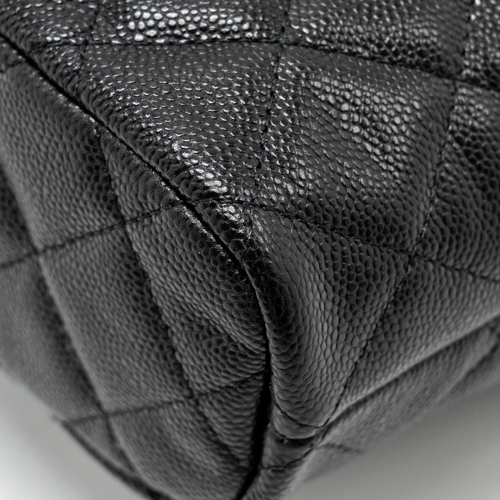 chanel-25c-quilted-hobo-bag-caviar-black-ghwmicrochip