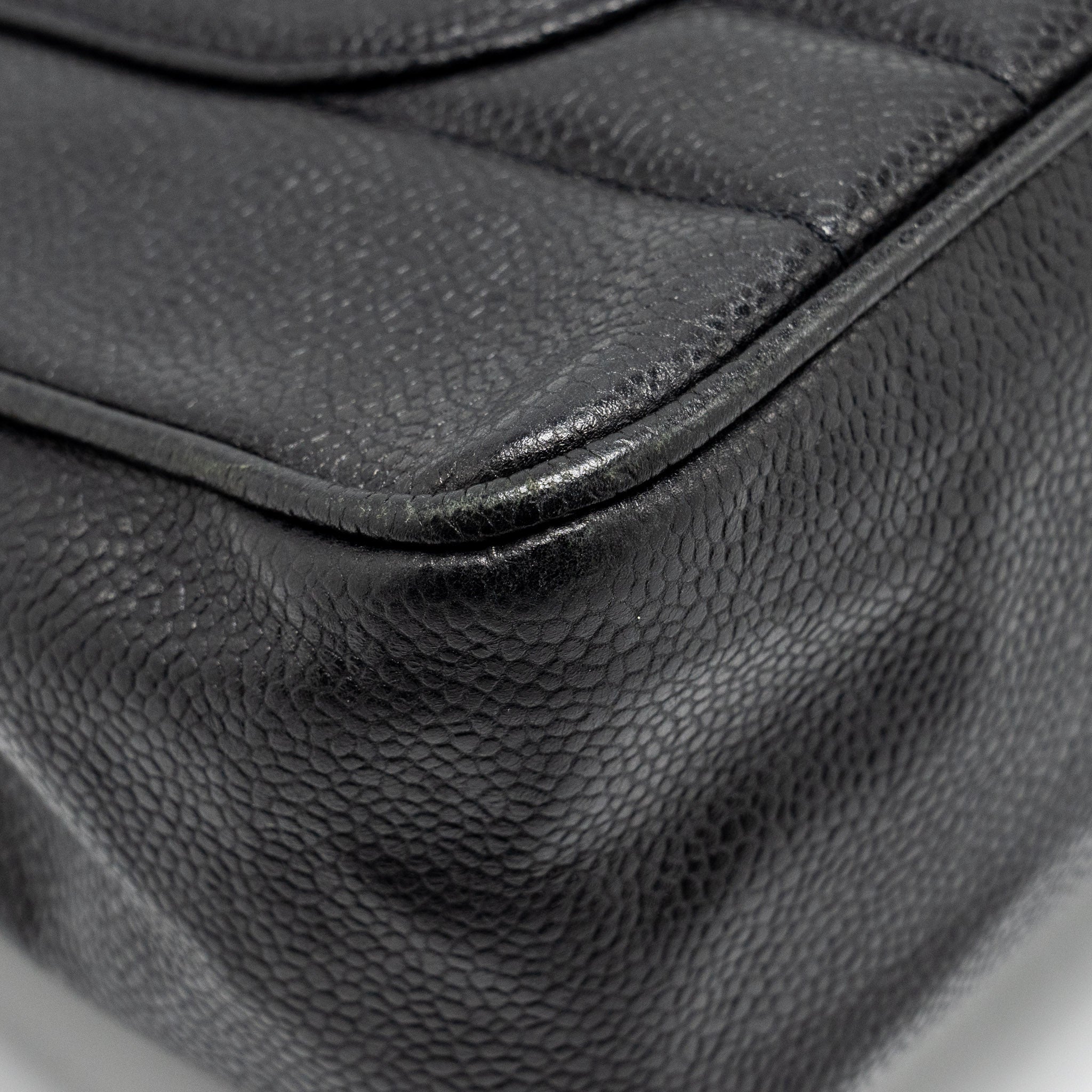 chanel-vintage-vertical-jumbo-flap-bag-caviar-black-ghw-copy-1