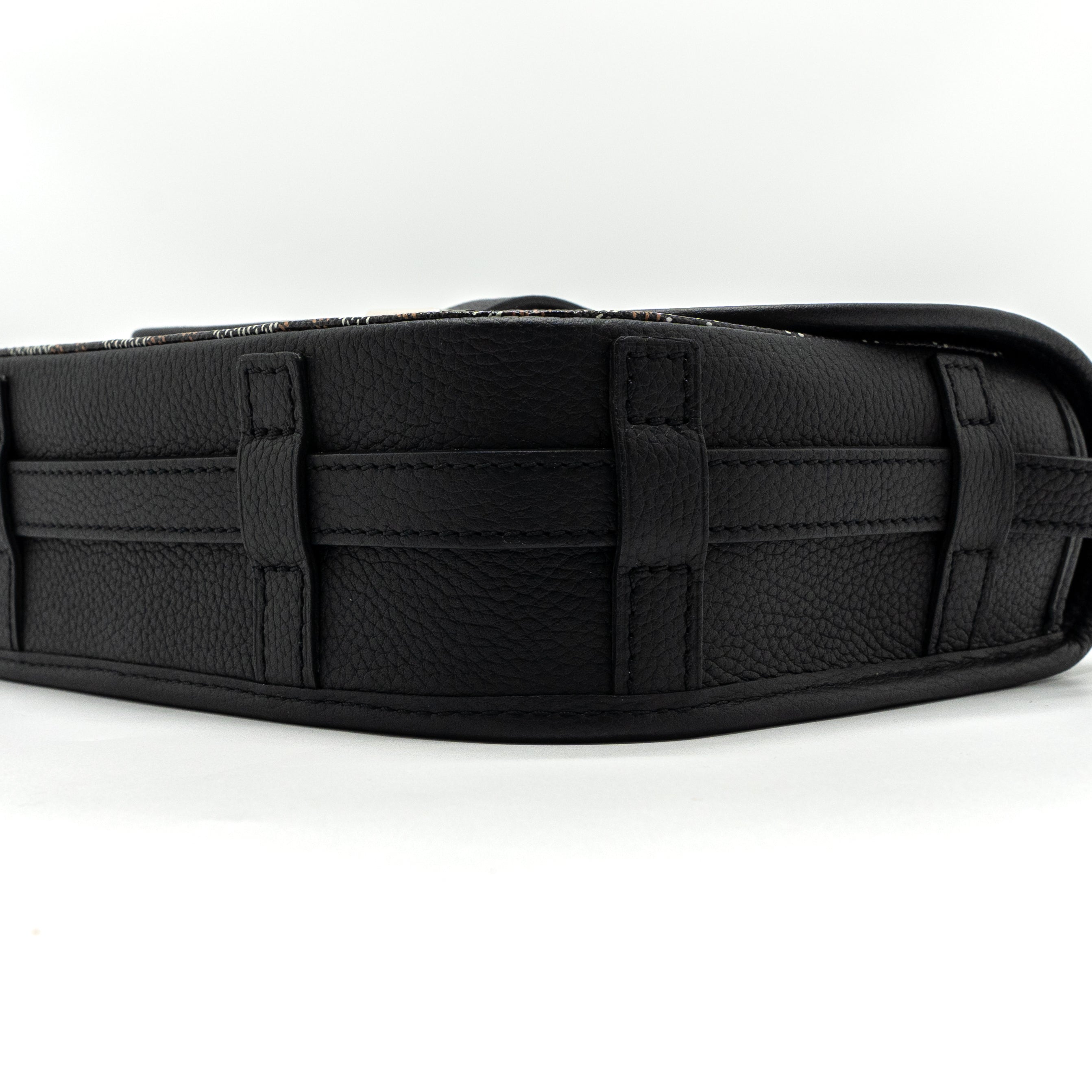 goyard-messenger-bag-calfskin-goyardine-canvas-black-shw