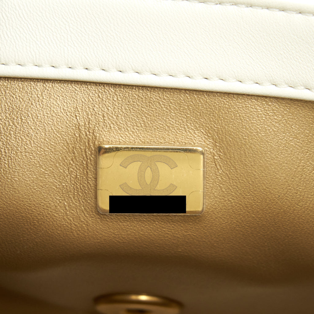 chanel-22c-pearl-crush-mini-square-flap-bag-lambskin-white-ghw-microchip