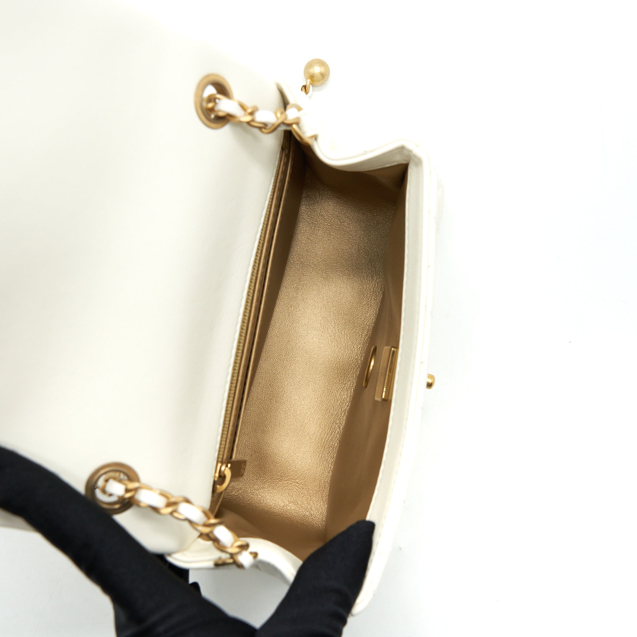 chanel-22c-pearl-crush-mini-square-flap-bag-lambskin-white-ghw-microchip