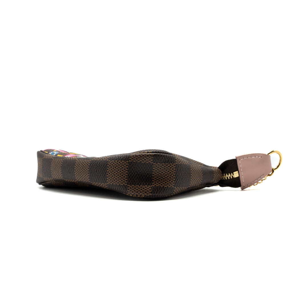 louis-vuitton-mini-pochette-accessories-christmas-limited-edition-multicolor-ghw