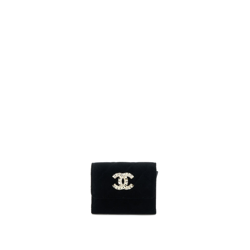 chanel-flap-card-holder-giant-cc-logo-velvet-black-lghw