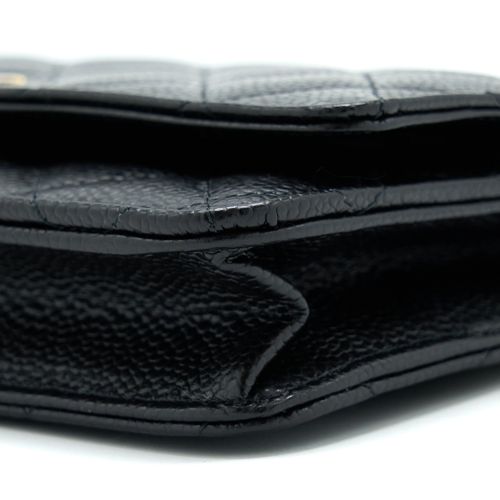 chanel-classic-wallet-on-chain-caviar-black-ghw-microchip-5
