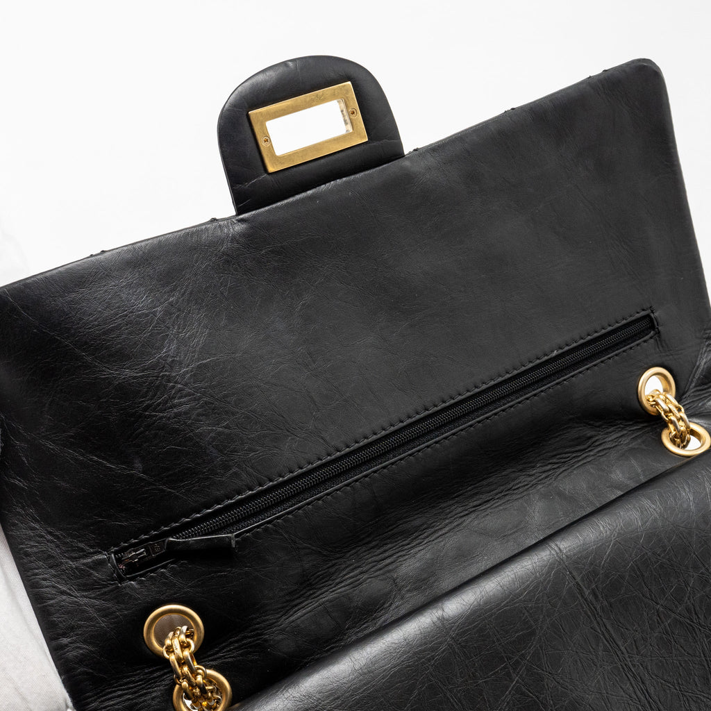 chanel-maxi-2-55-reissue-double-flap-bag-aged-calfskin-black-ghw