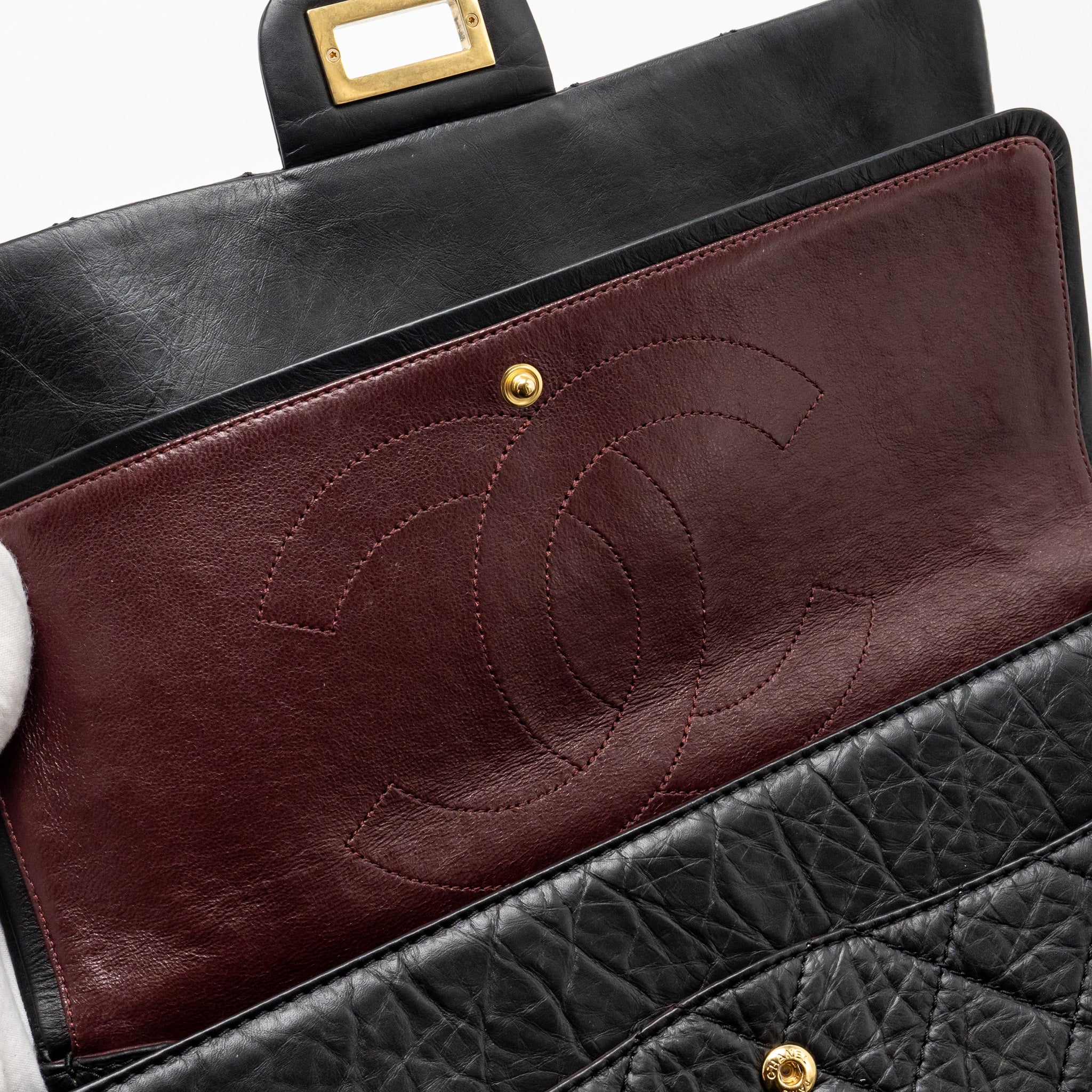 chanel-maxi-2-55-reissue-double-flap-bag-aged-calfskin-black-ghw