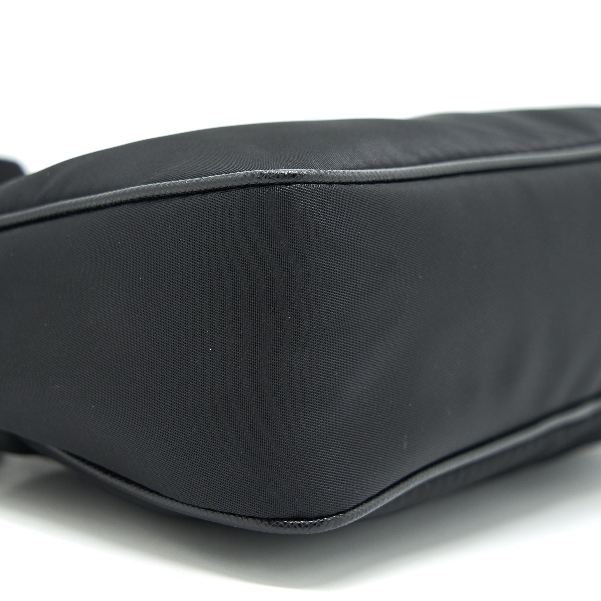 prada-re-edition-2005-nylon-bag