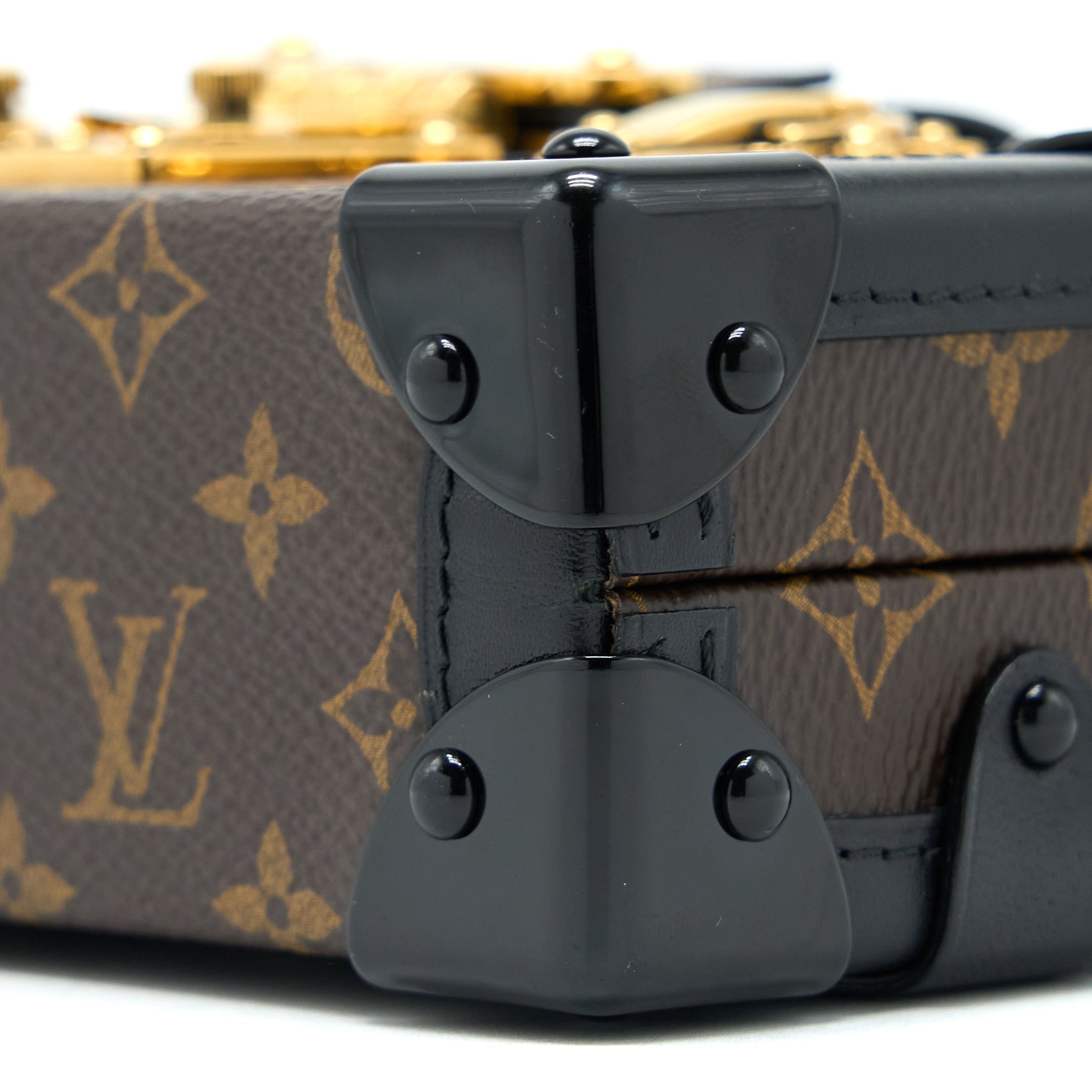 louis-vuitton-petite-malle-monogram-canvas-ghw-4
