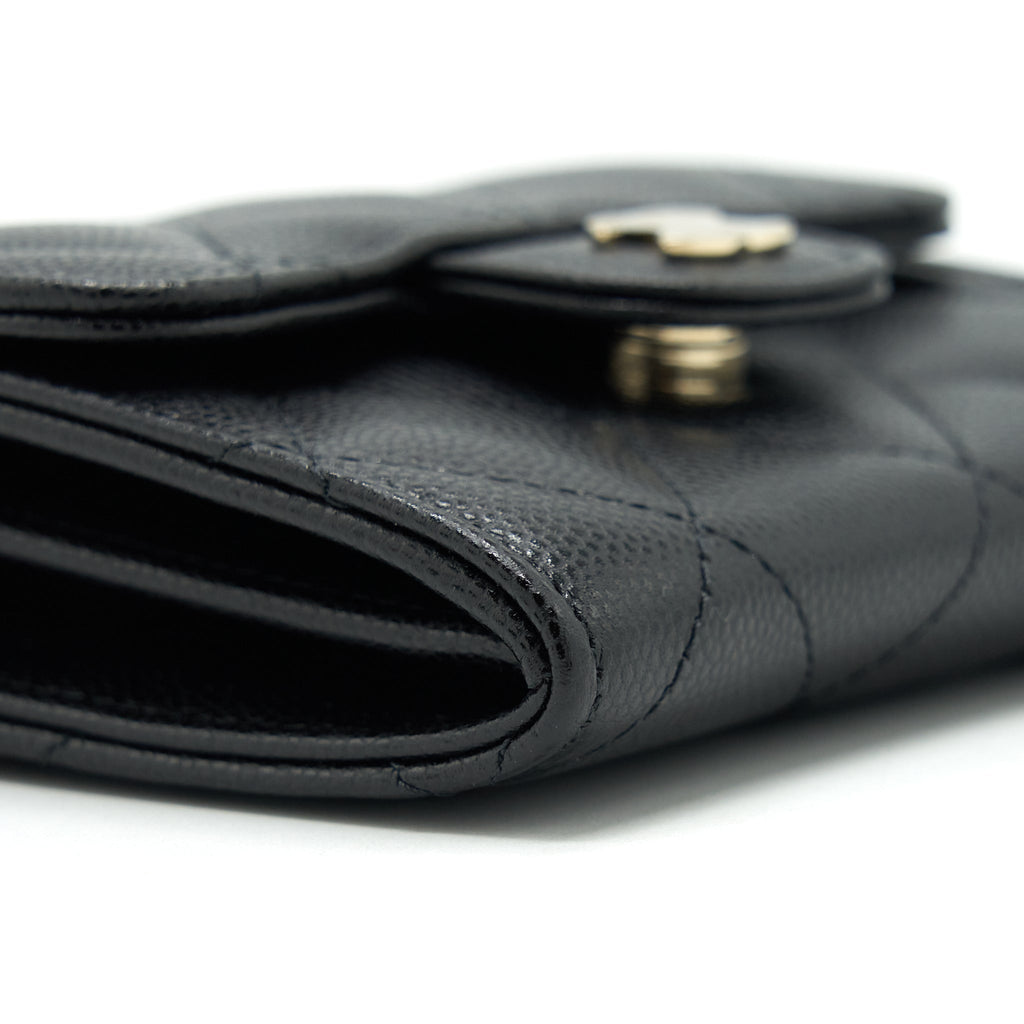 chanel-mini-flap-card-holder-with-chain-caviar-black-lghw
