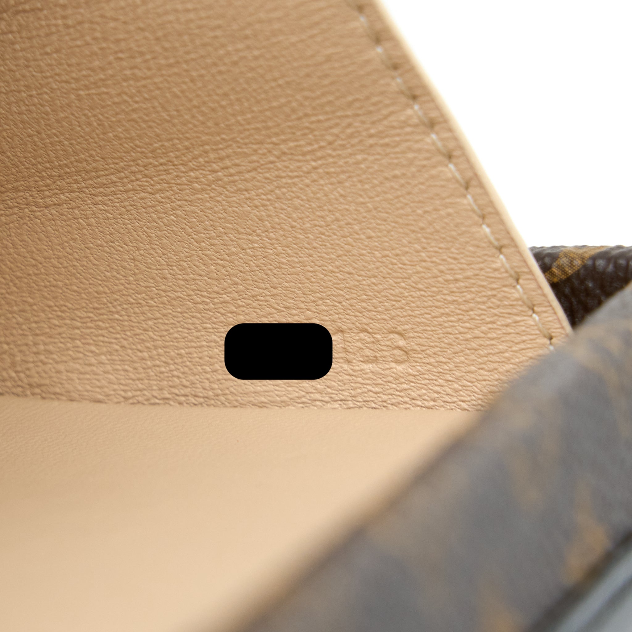 louis-vuitton-petite-malle-monogram-canvas-ghw-4