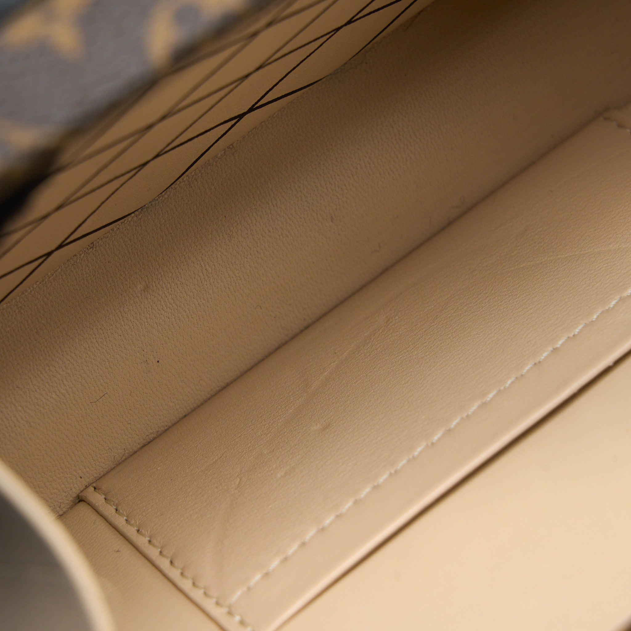 louis-vuitton-petite-malle-monogram-canvas-ghw-4