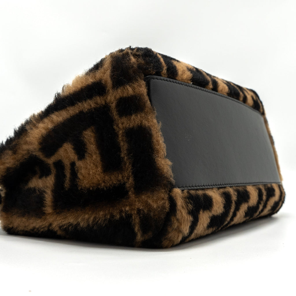 fendi-mini-peekaboo-shearling-brown-black-ghw