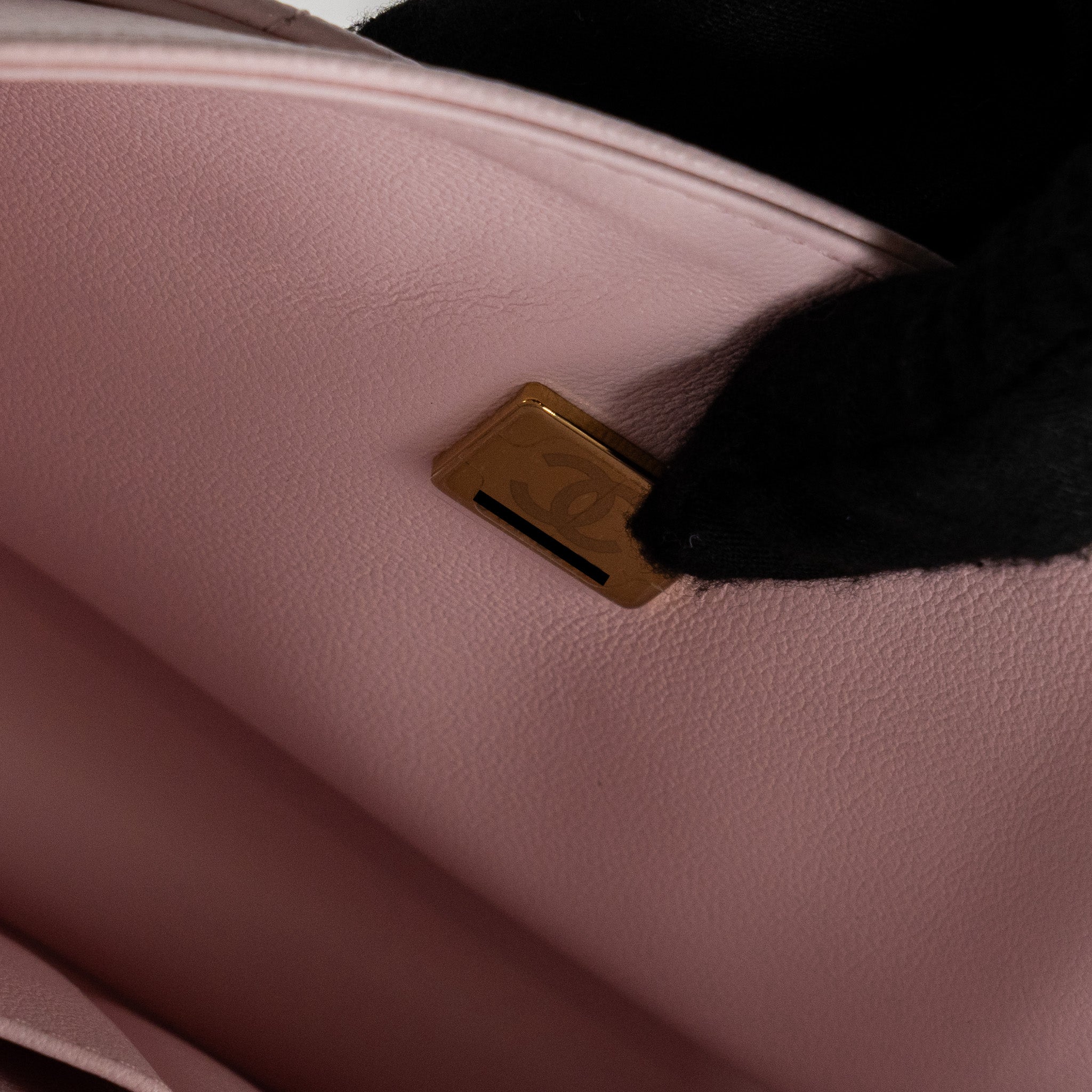 chanel-medium-classic-double-flap-bag-caviar-light-pink-lghw-microchip
