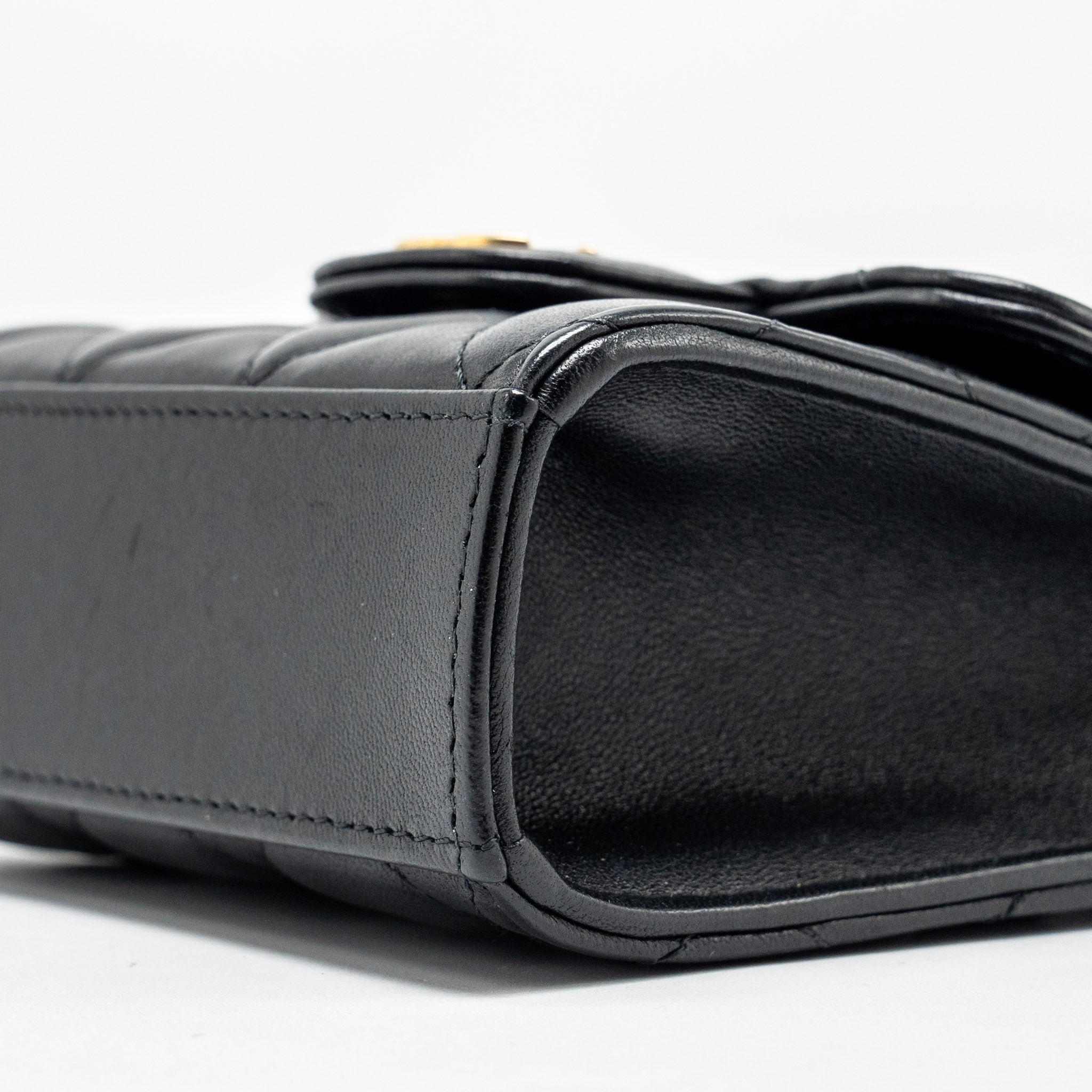 chanel-22b-top-handle-mini-flap-clutch-black-lambskin-ghw-microchip