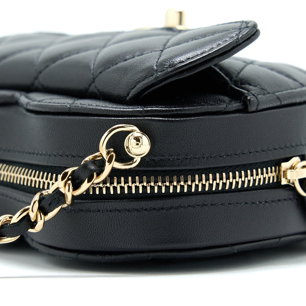 chanel-22s-heart-belt-bag-lambskin-black-lghw-6