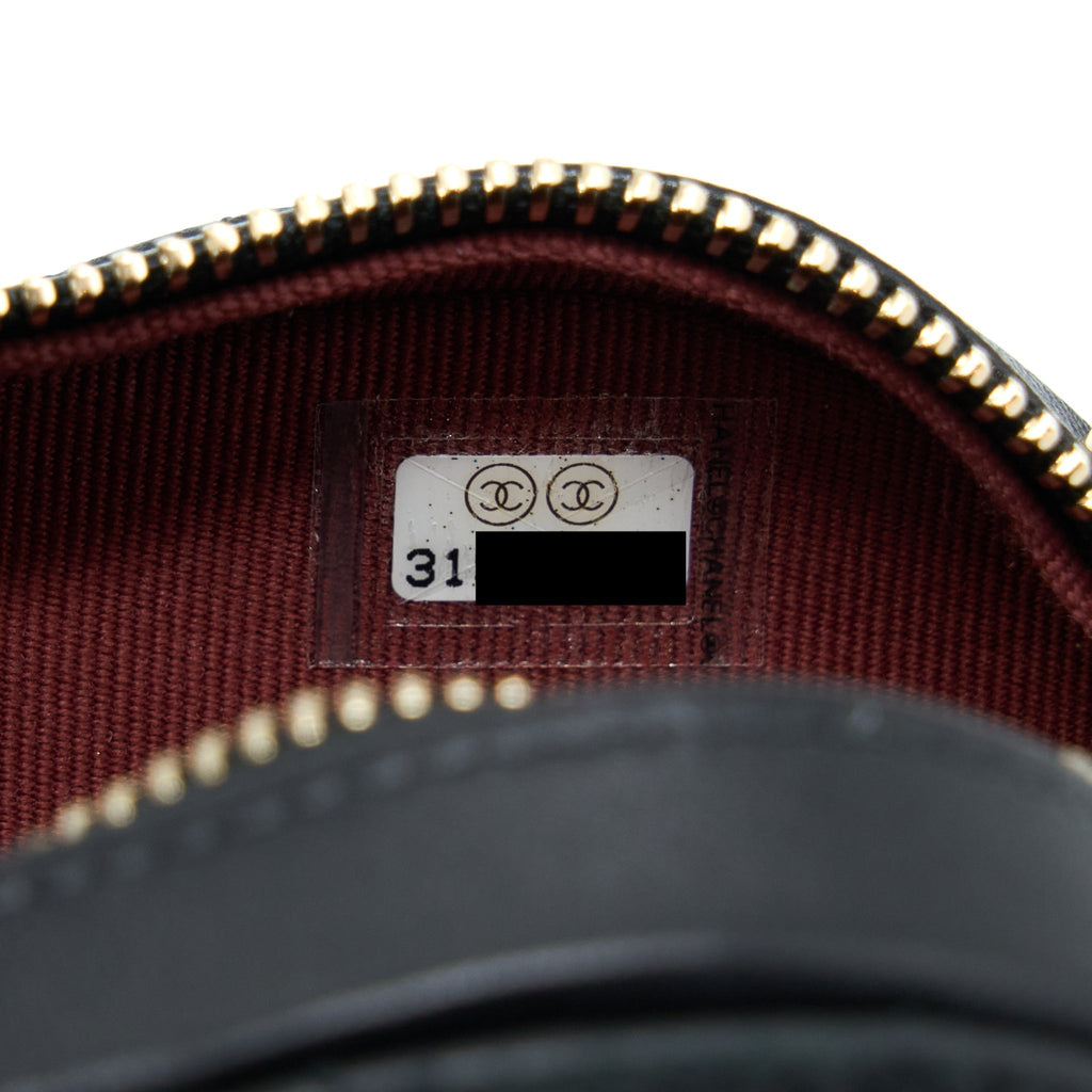 chanel-22s-heart-belt-bag-lambskin-black-lghw-6
