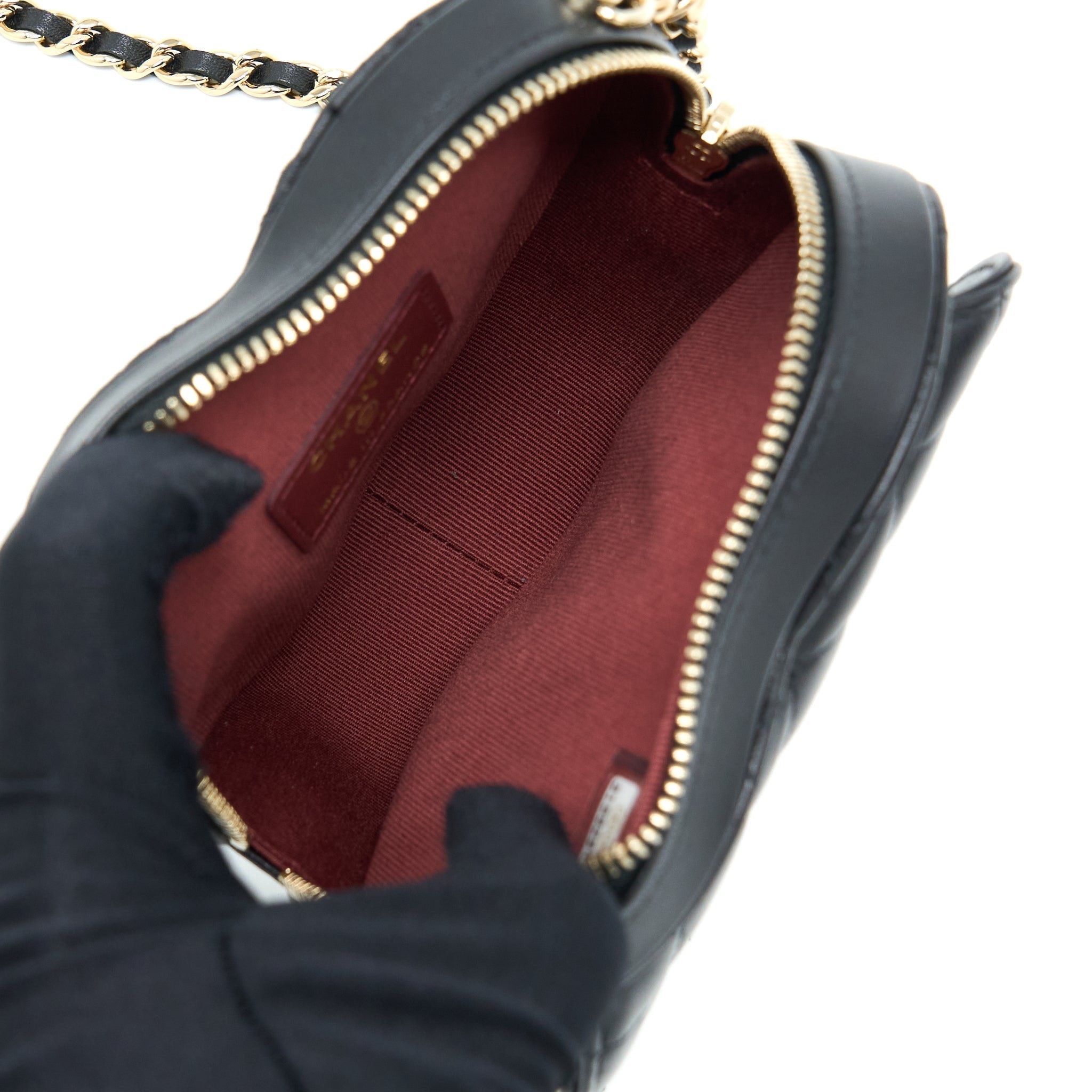 chanel-22s-heart-belt-bag-lambskin-black-lghw-6