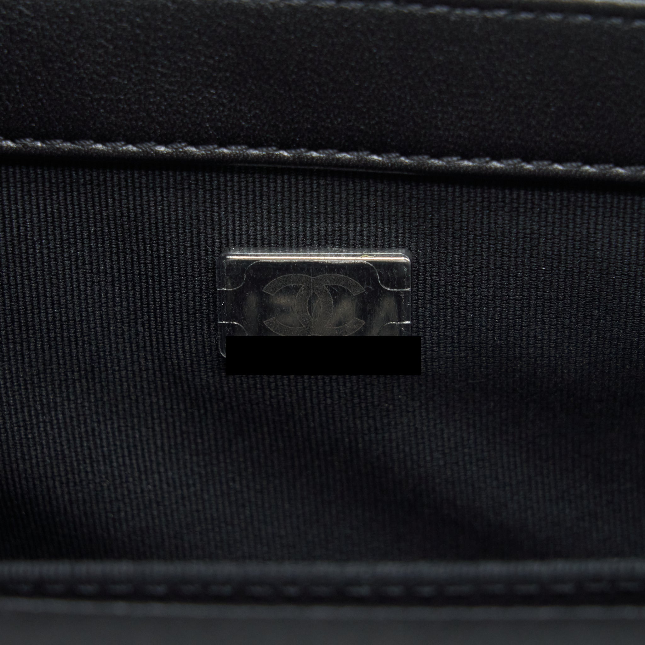 chanel-small-boy-calfskin-black-ruthenium-sliver-hardware-1