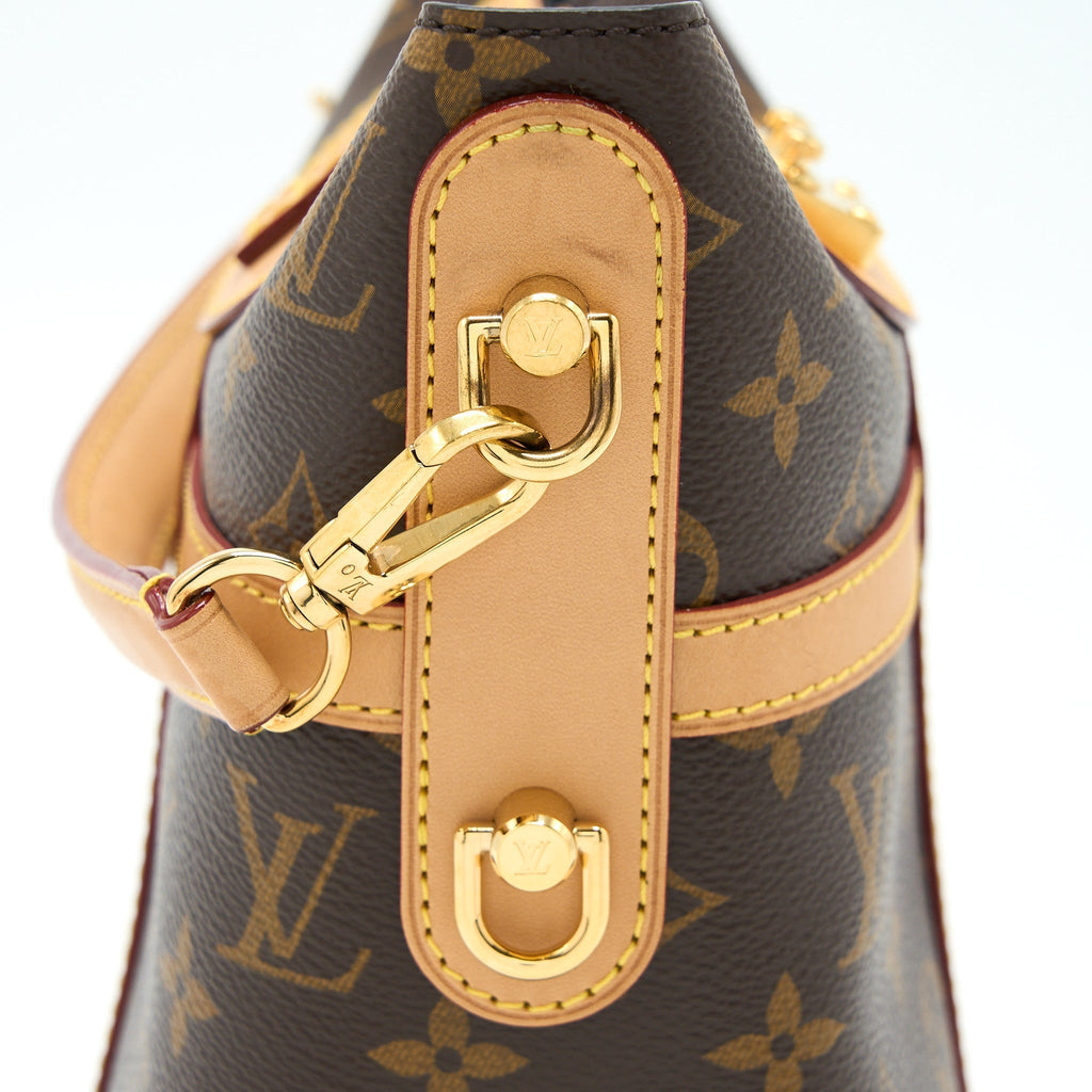 louis-vuitton-duffle-bag-monogram-canvas-ghw-2