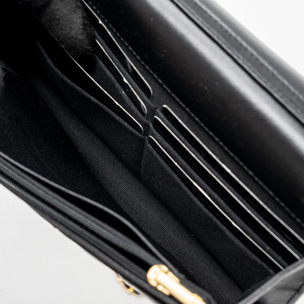 chanel-coco-heart-wallet-on-chain-lambskin-blackmicrochip