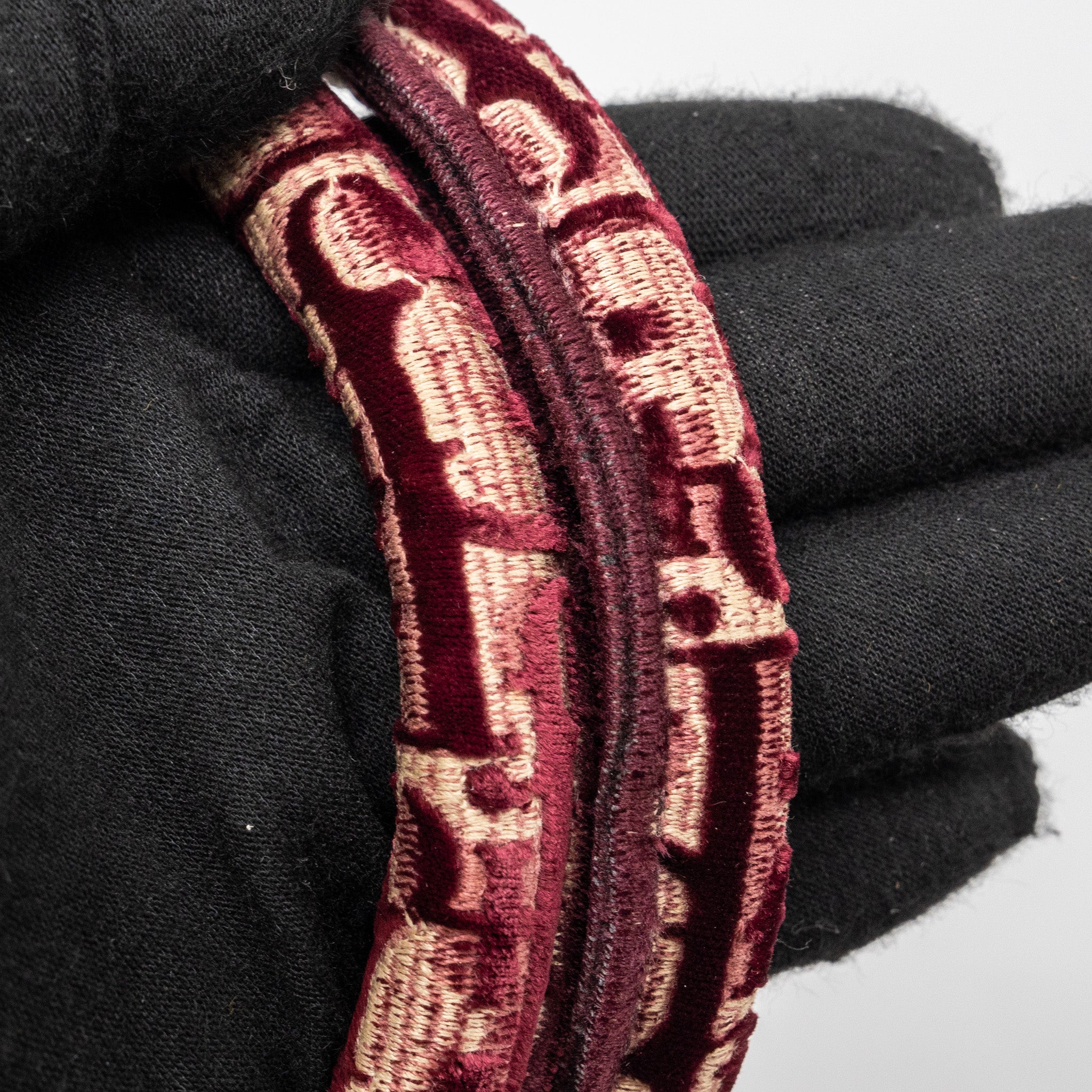 dior-medium-book-tote-oblique-embroidery-velvet-canvas-dark-red-copy