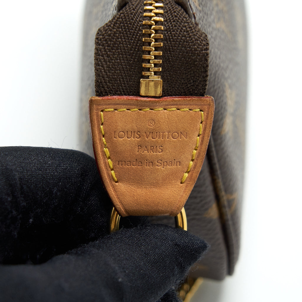 louis-vuitton-mini-pochette-monogram-canvas-ghw-1