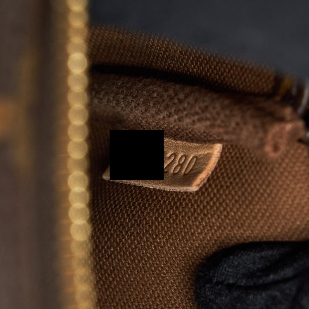 louis-vuitton-mini-pochette-monogram-canvas-ghw-1