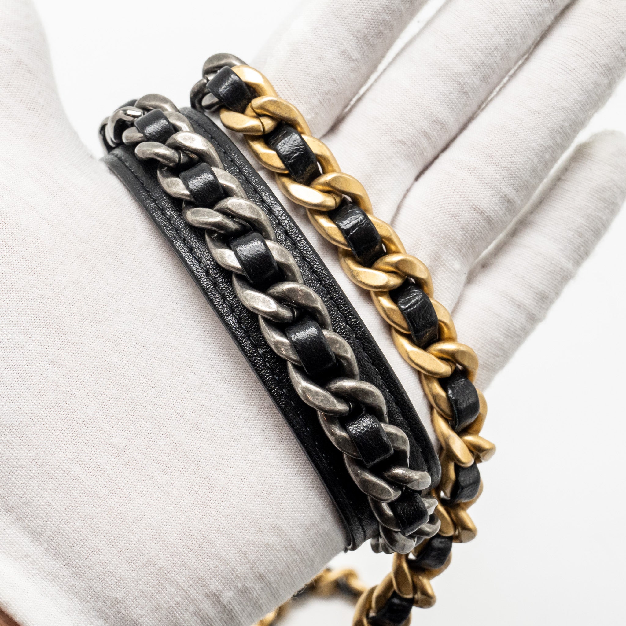 chanel-19-wallet-on-chain-lambskin-black-multicolour-hardware