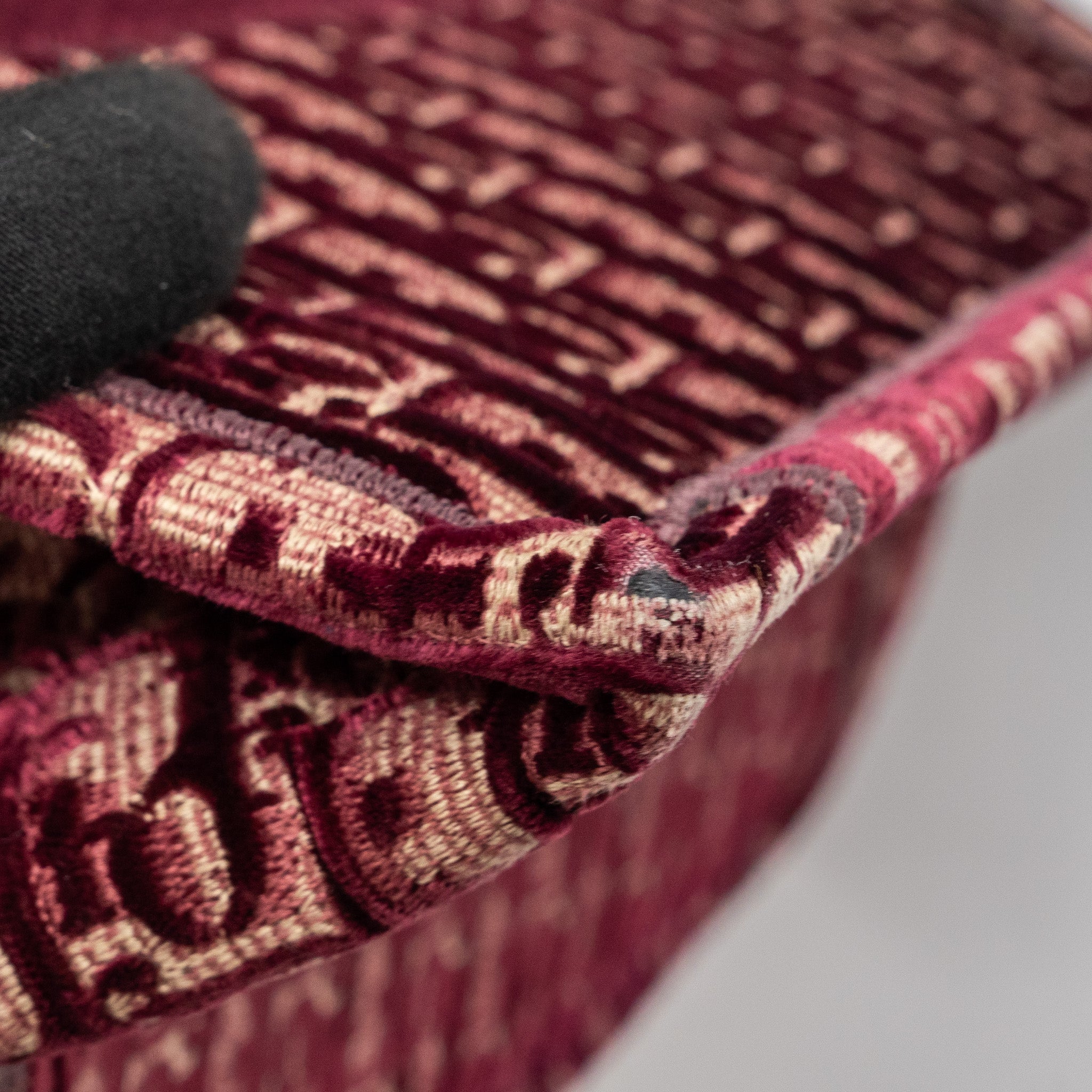 dior-medium-book-tote-oblique-embroidery-velvet-canvas-dark-red-copy