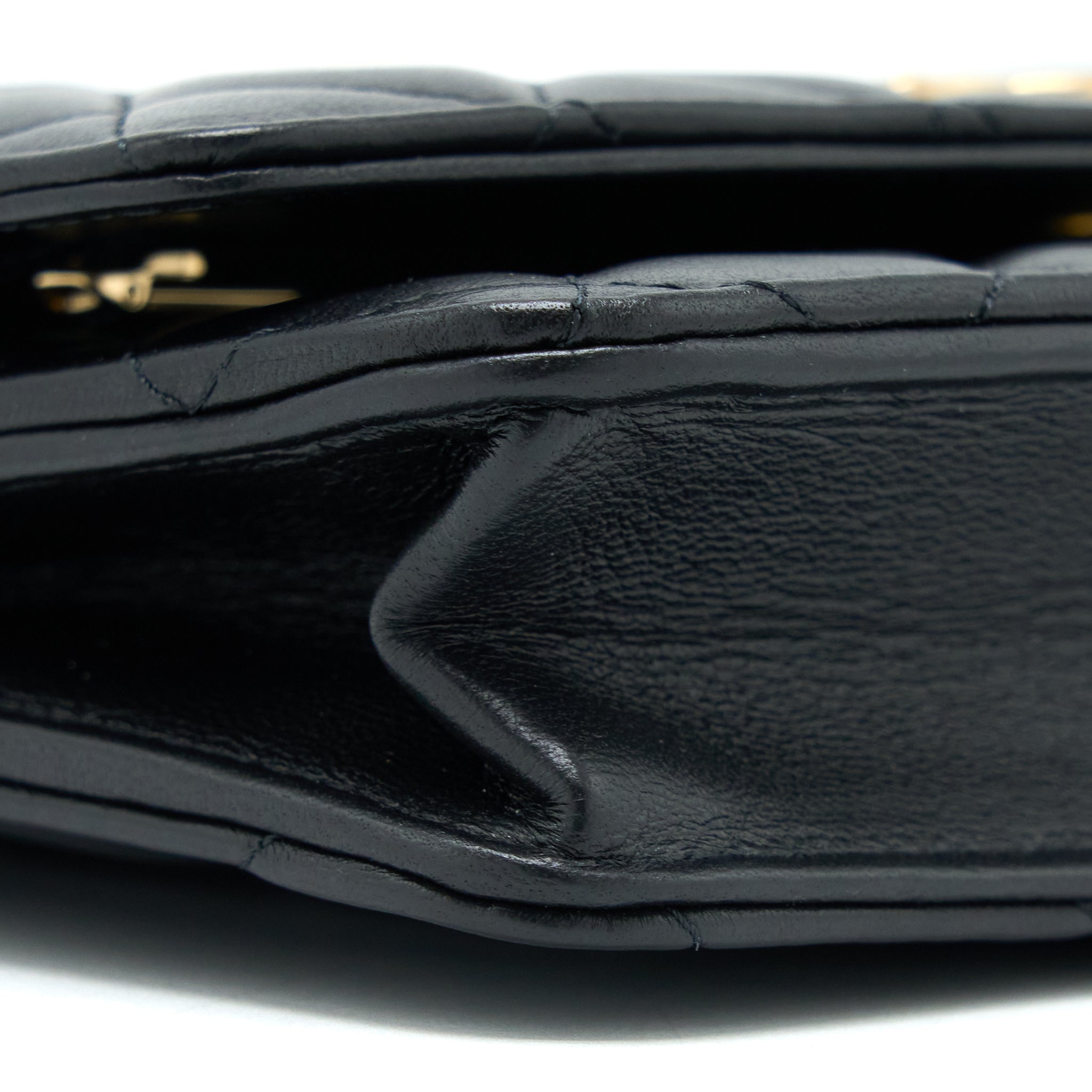 chanel-detailed-top-handle-wallet-on-chain-lambskin-black-ghw-microchip