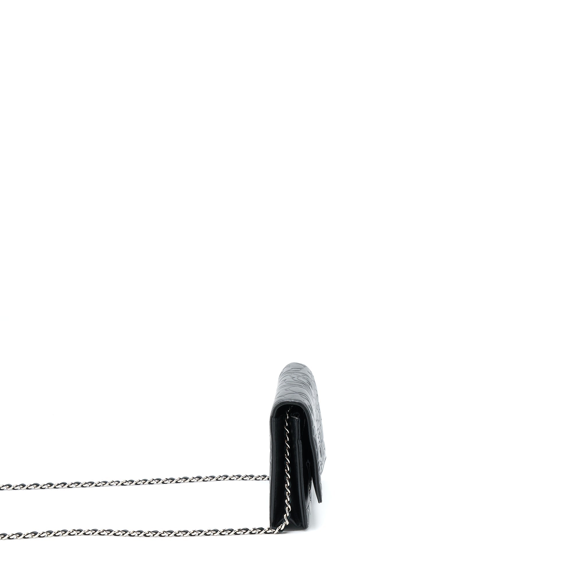 chanel-camellia-wallet-on-chain-lambskin-black-shw