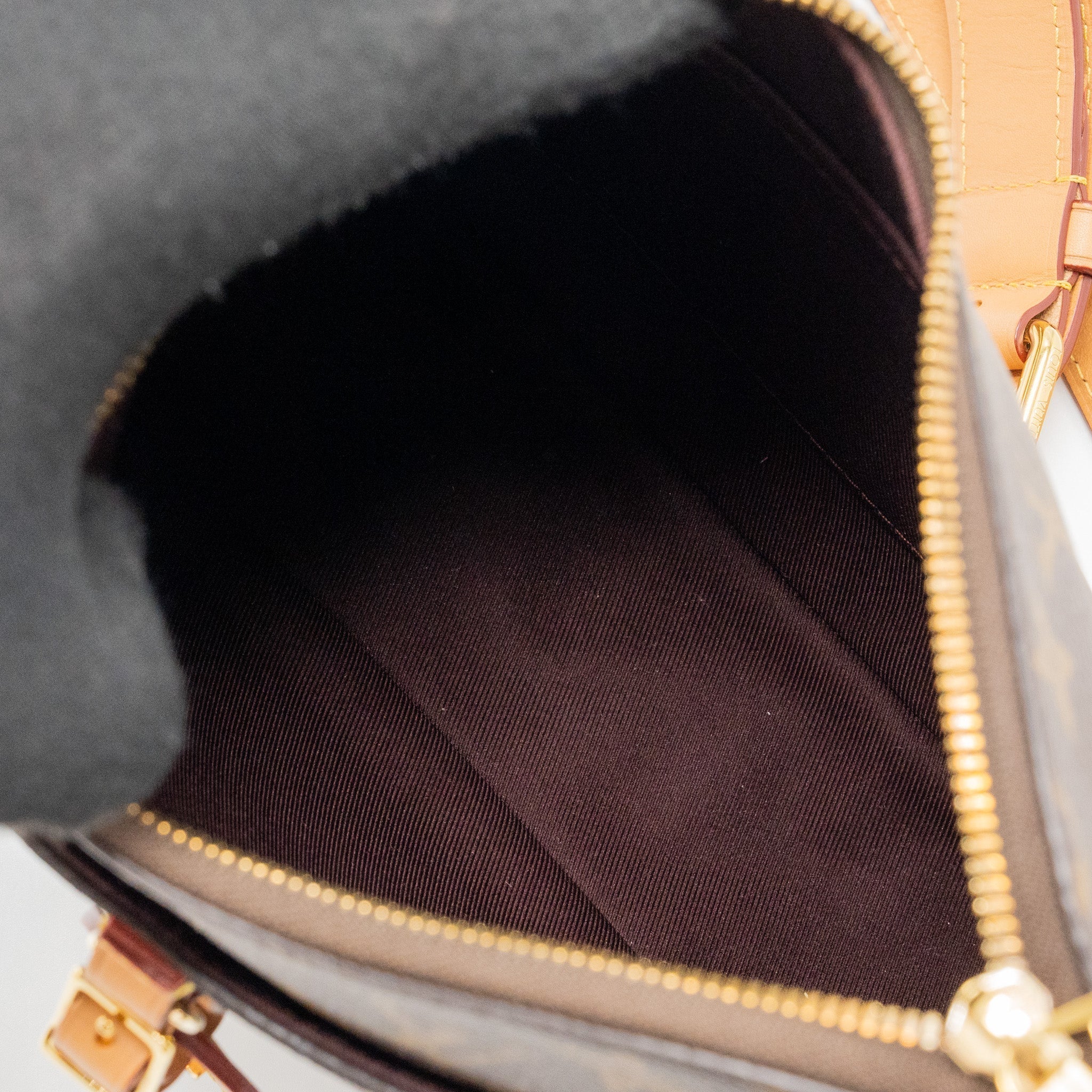 louis-vuitton-odeon-pm-bag-monogram-canvas-ghw