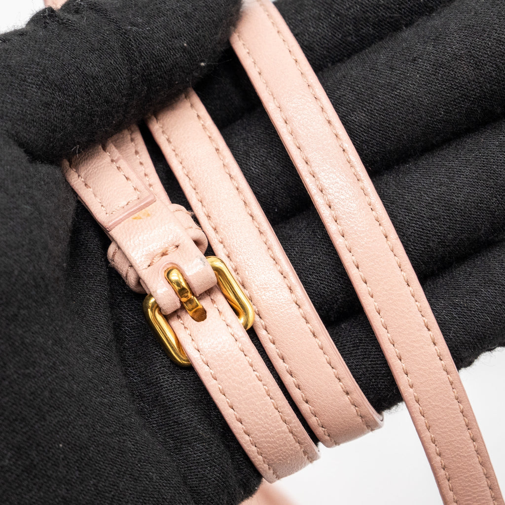 miumiu-matelasse-bucket-bag-napa-leather-pink-ghw