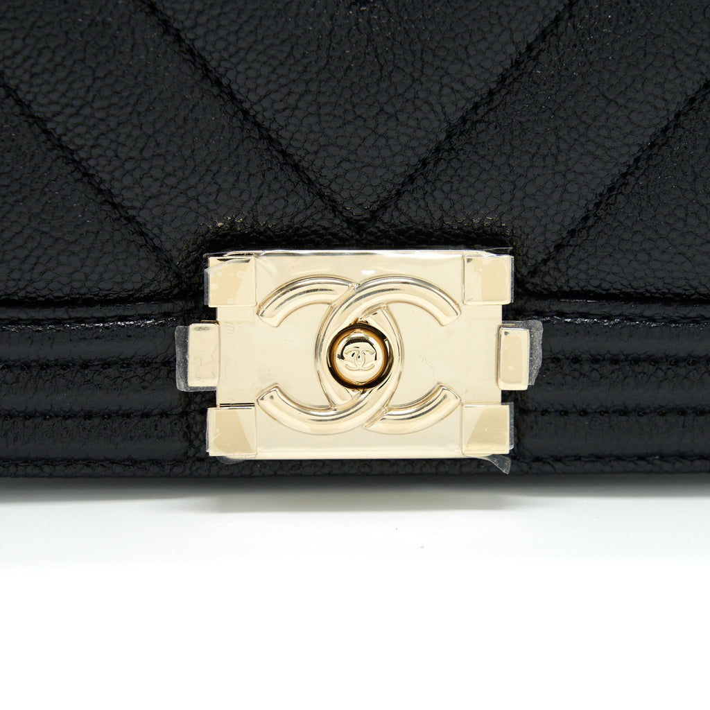chanel-mini-chevron-boy-bag-grained-calfskin-black-lghw