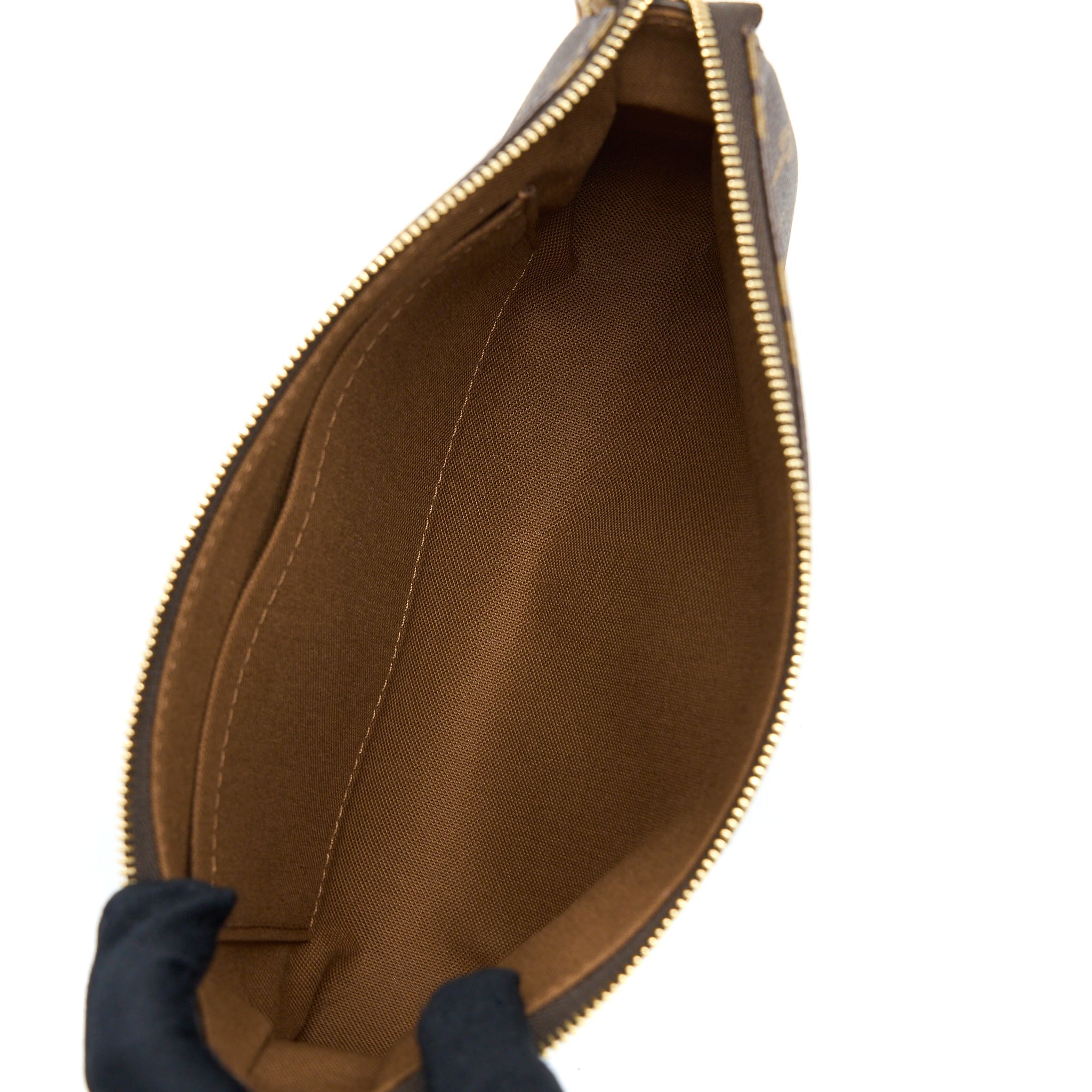 louis-vuitton-pochette-accessories-monogram-canvas-ghw-2