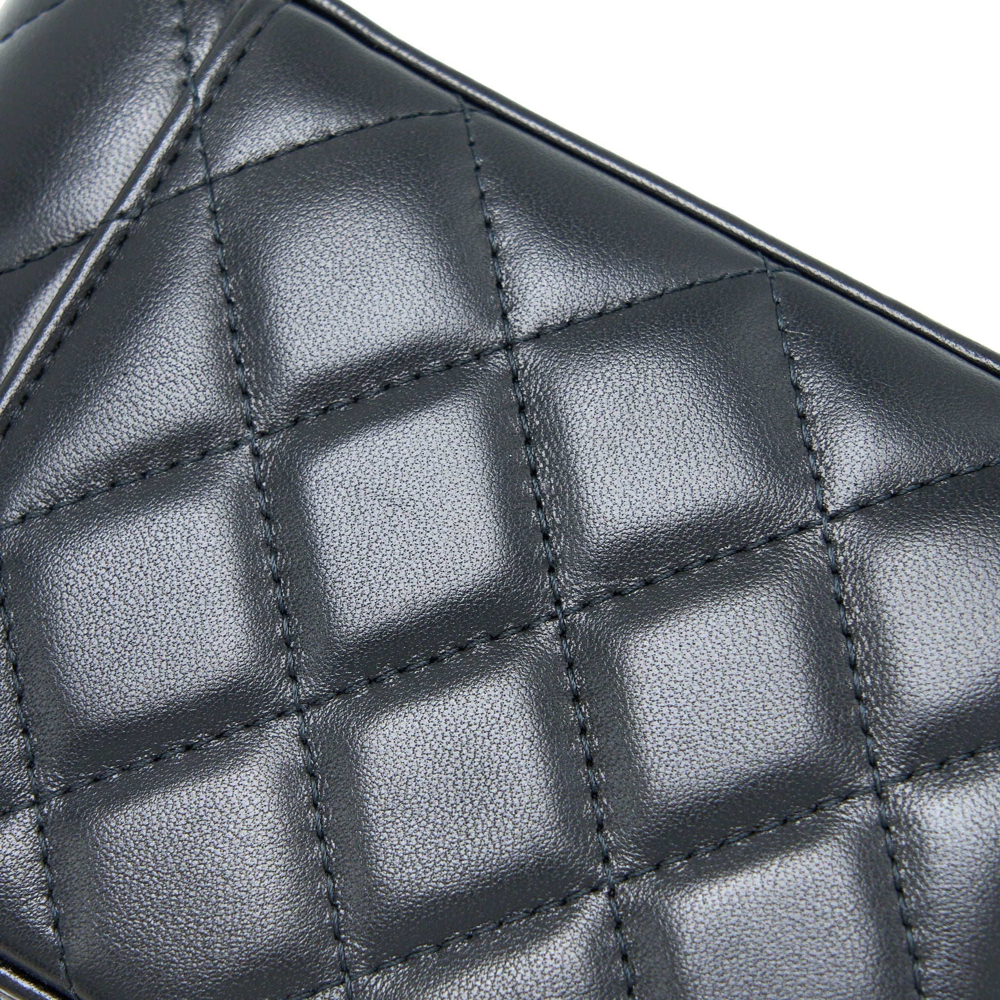 chanel-long-vanity-detailed-gem-chain-lambskin-black-ghw-microchip