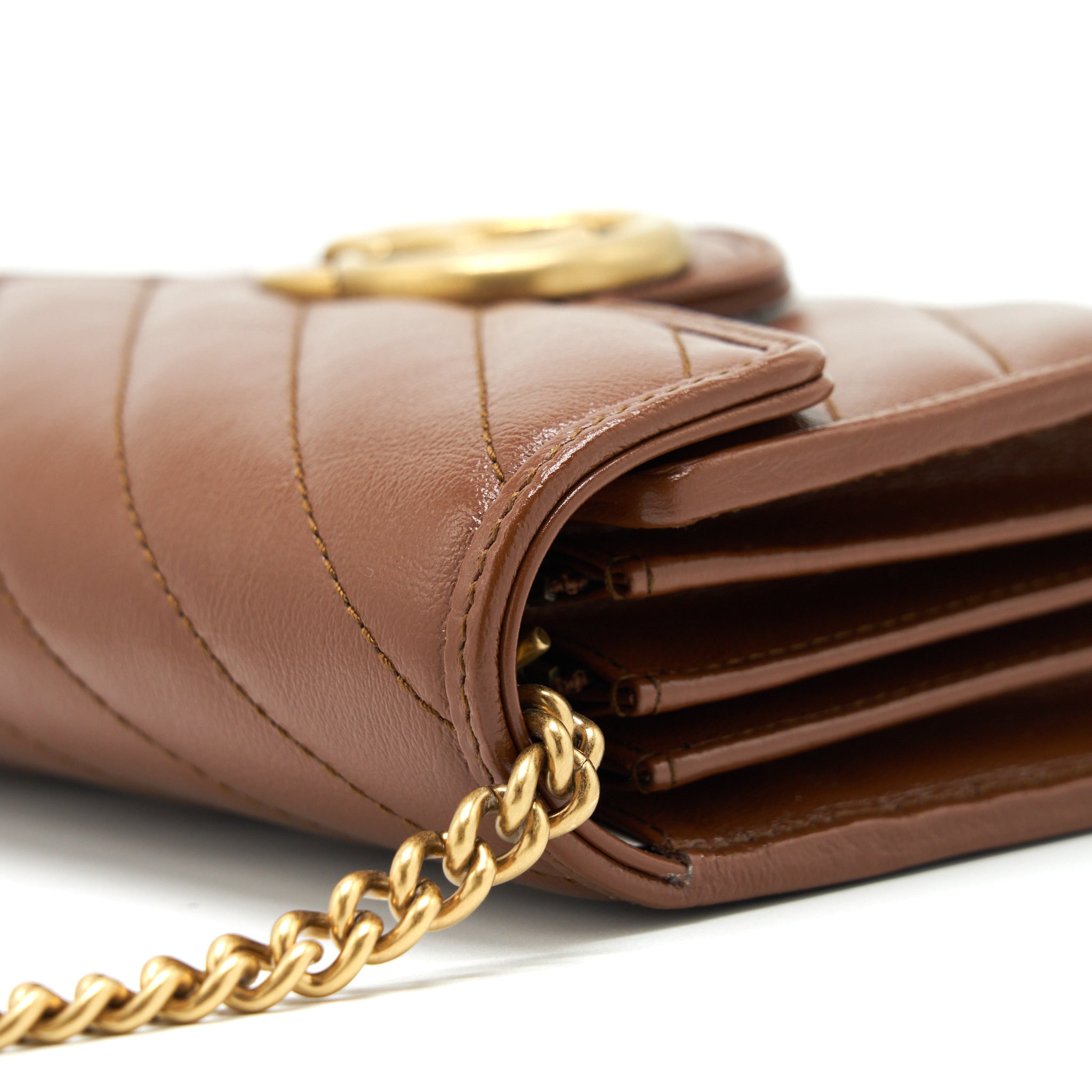 gucci-gg-marmont-matelasse-mini-bag-calfskin-brown-ghw