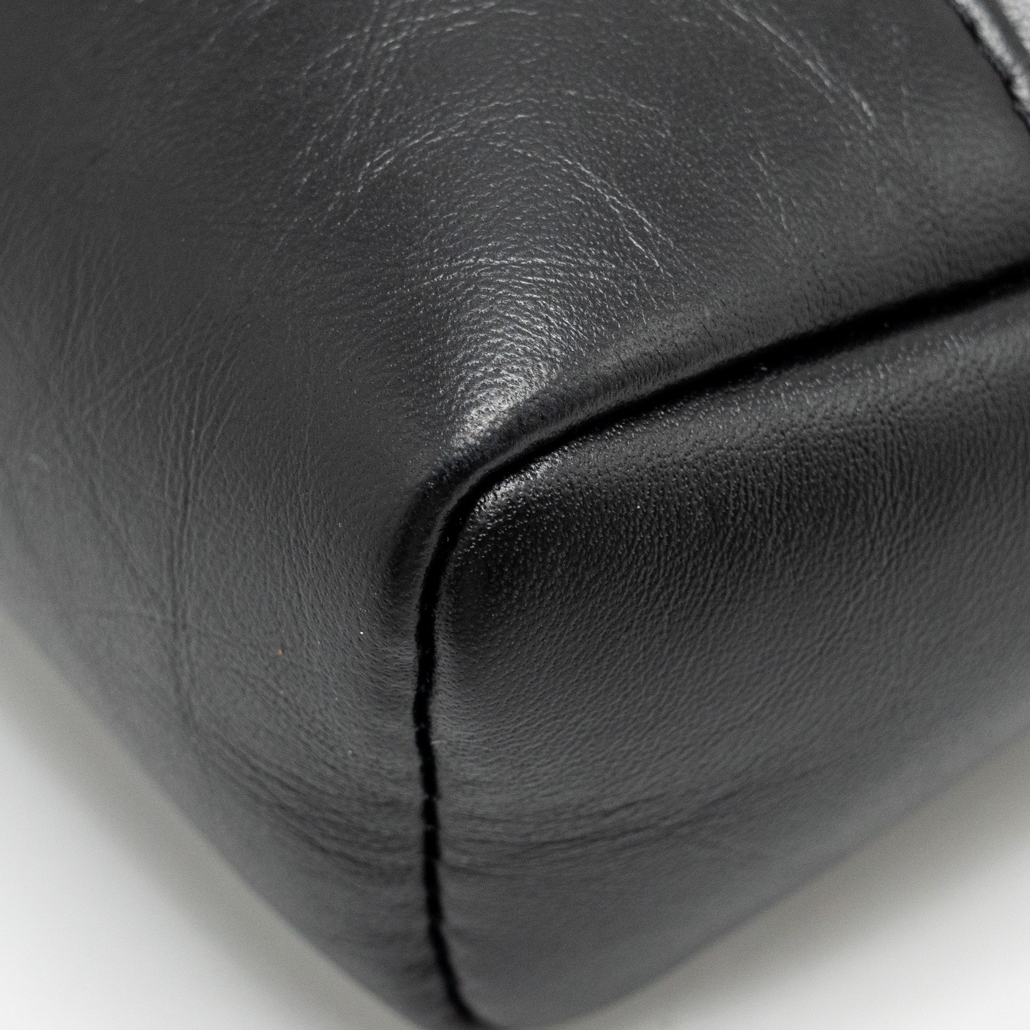 chanel-mini-31-bag-calfskin-black-lghwmicrochip