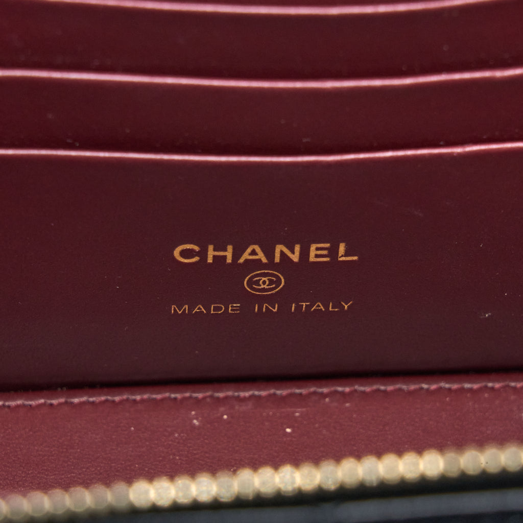 chanel-long-vanity-detailed-gem-chain-lambskin-black-ghw-microchip