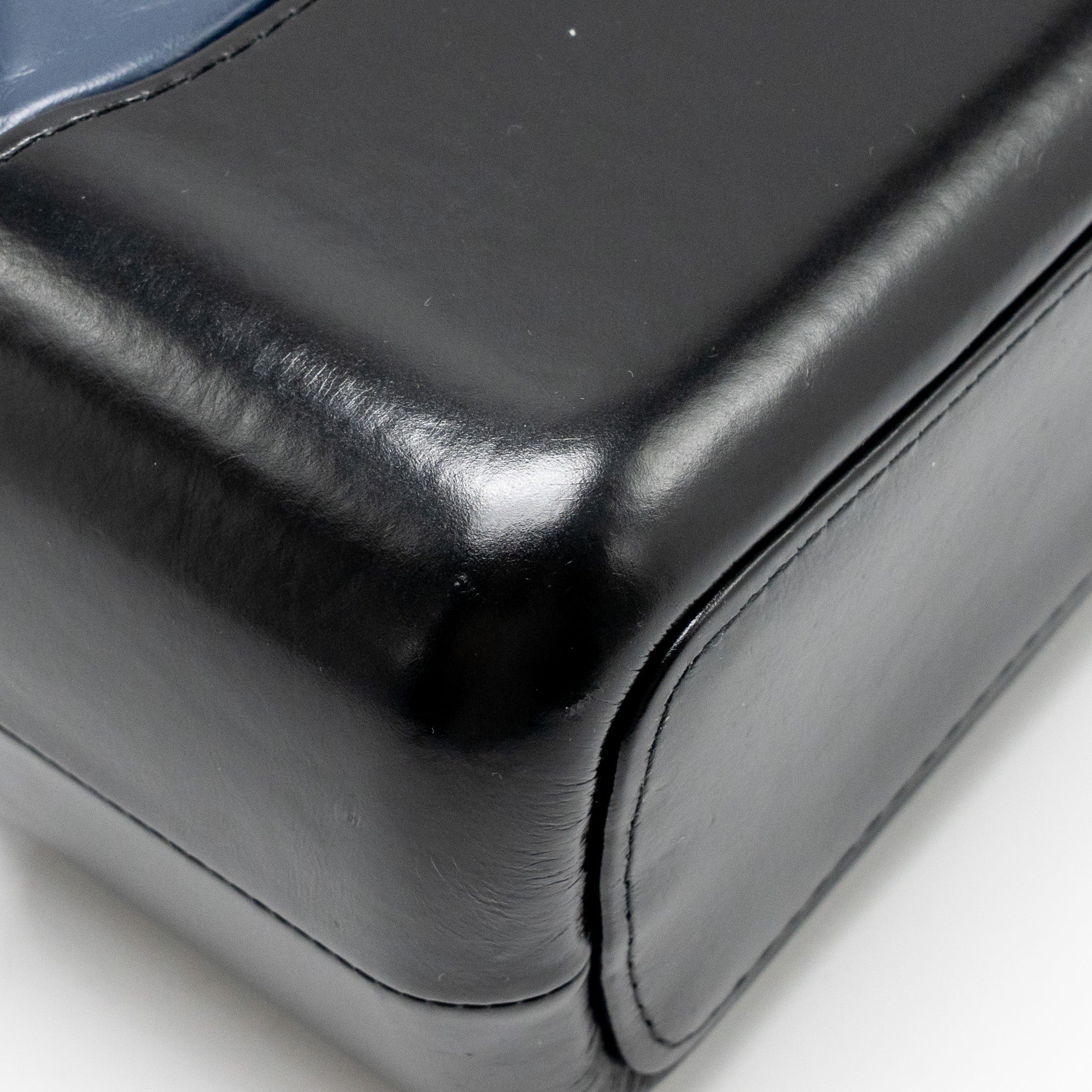 chanel-medium-gabrielle-black-26043105