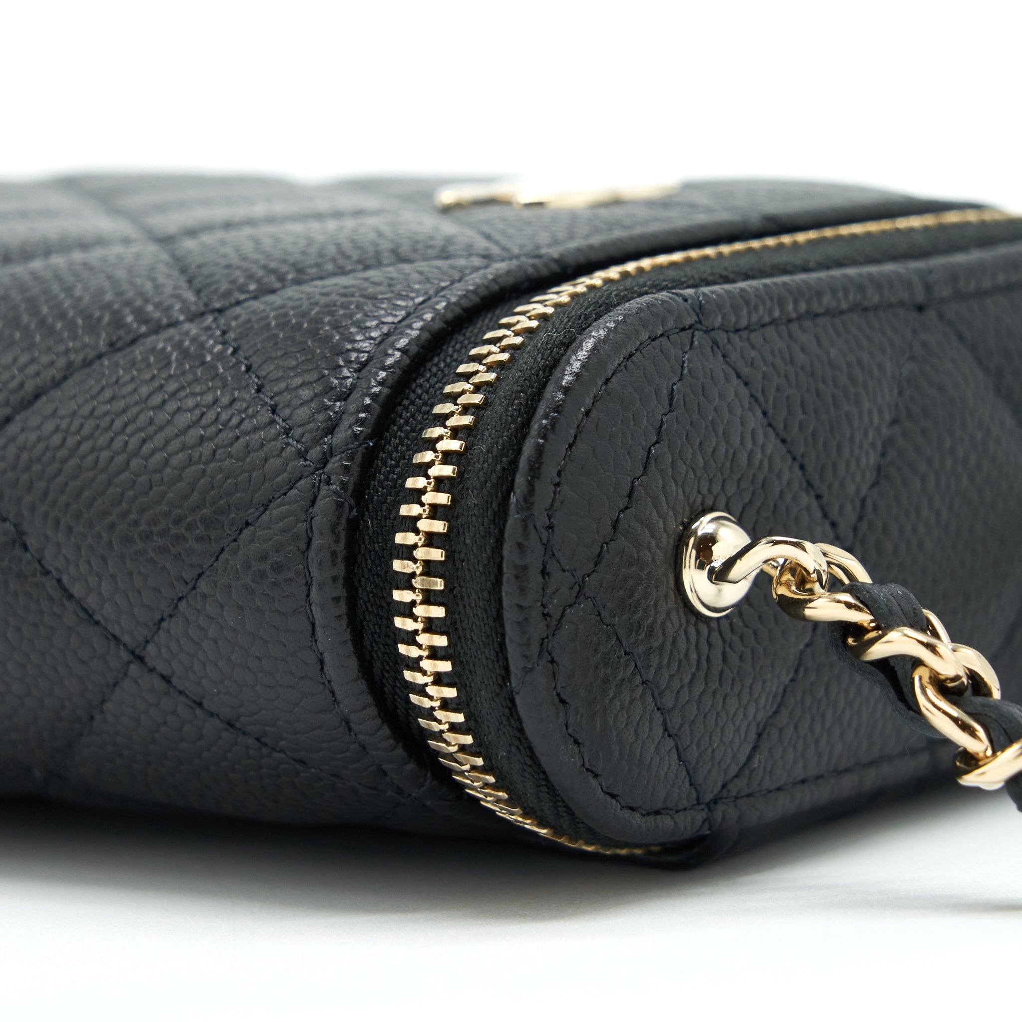 chanel-22p-vertical-mini-vanity-with-cc-logo-chain-caviar-black-lghw-1