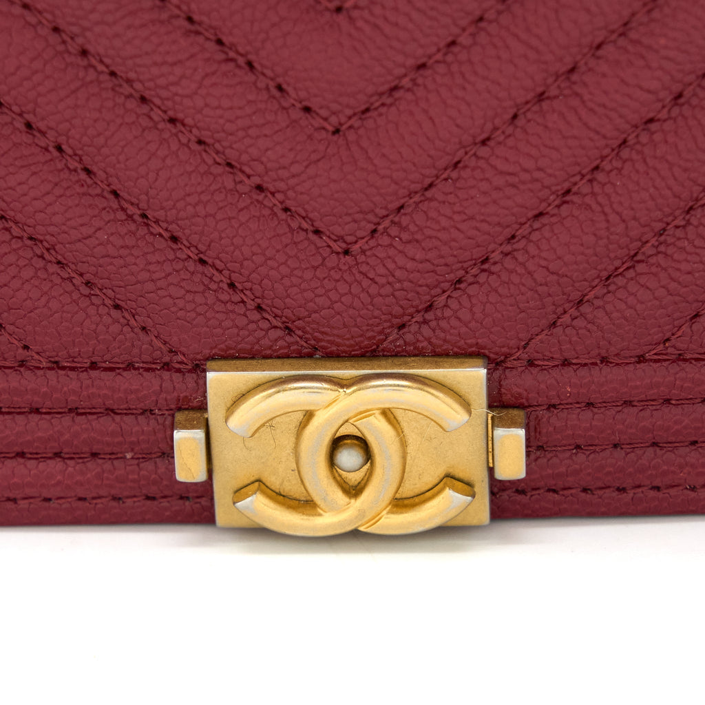 chanel-boy-wallet-on-chain-chevron-caviar-red-brushed-ghw
