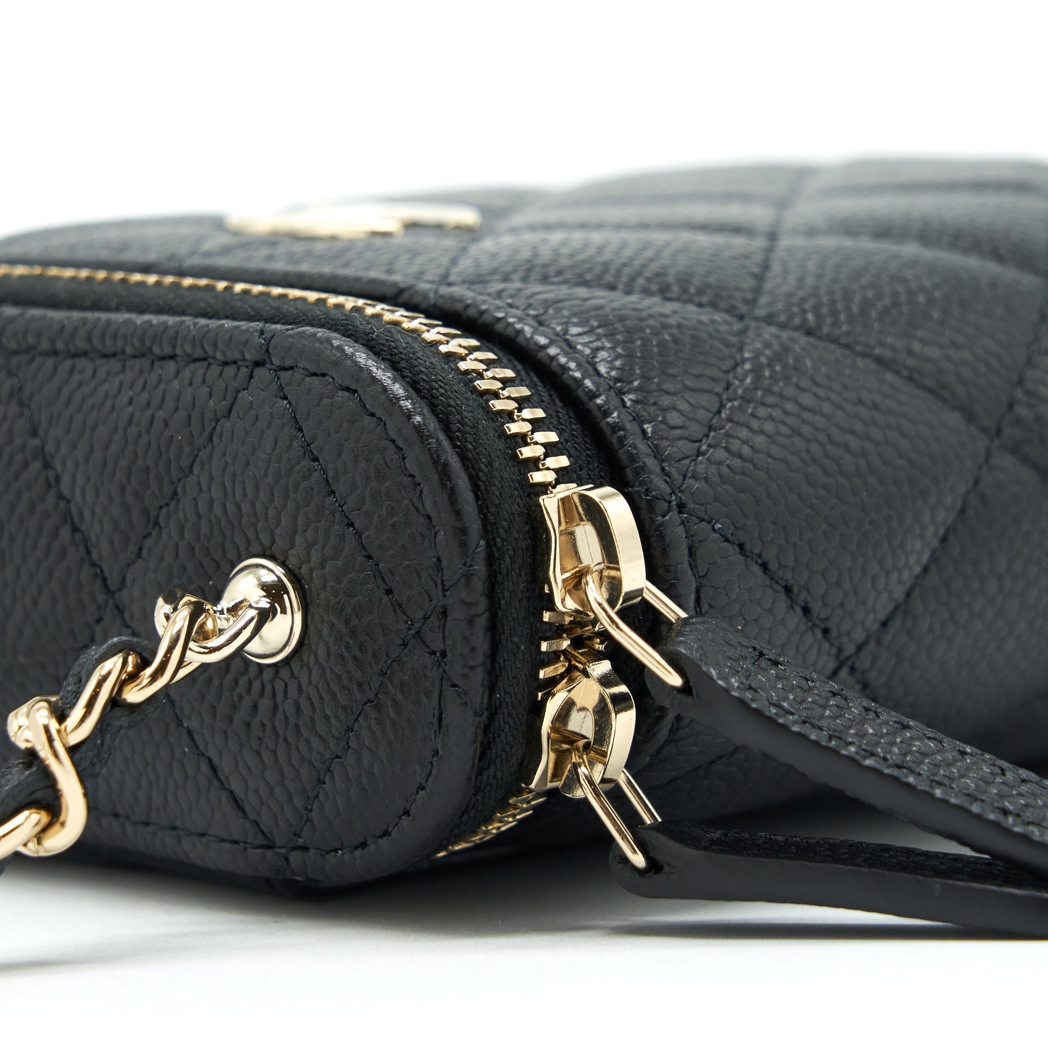 chanel-22p-vertical-mini-vanity-with-cc-logo-chain-caviar-black-lghw-1