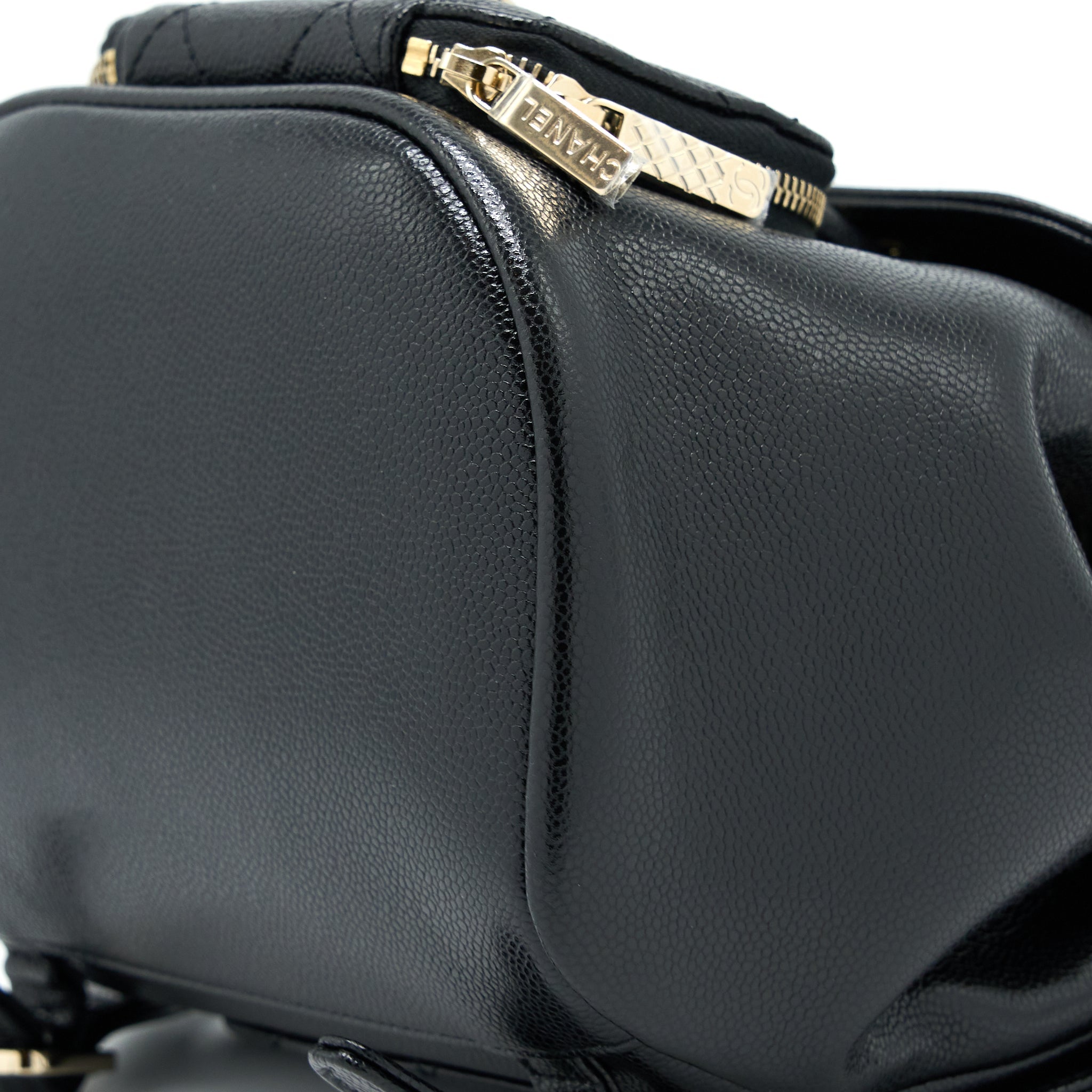 chanel-22b-affinity-mini-backpack-caviar-black-lghwmicrochip