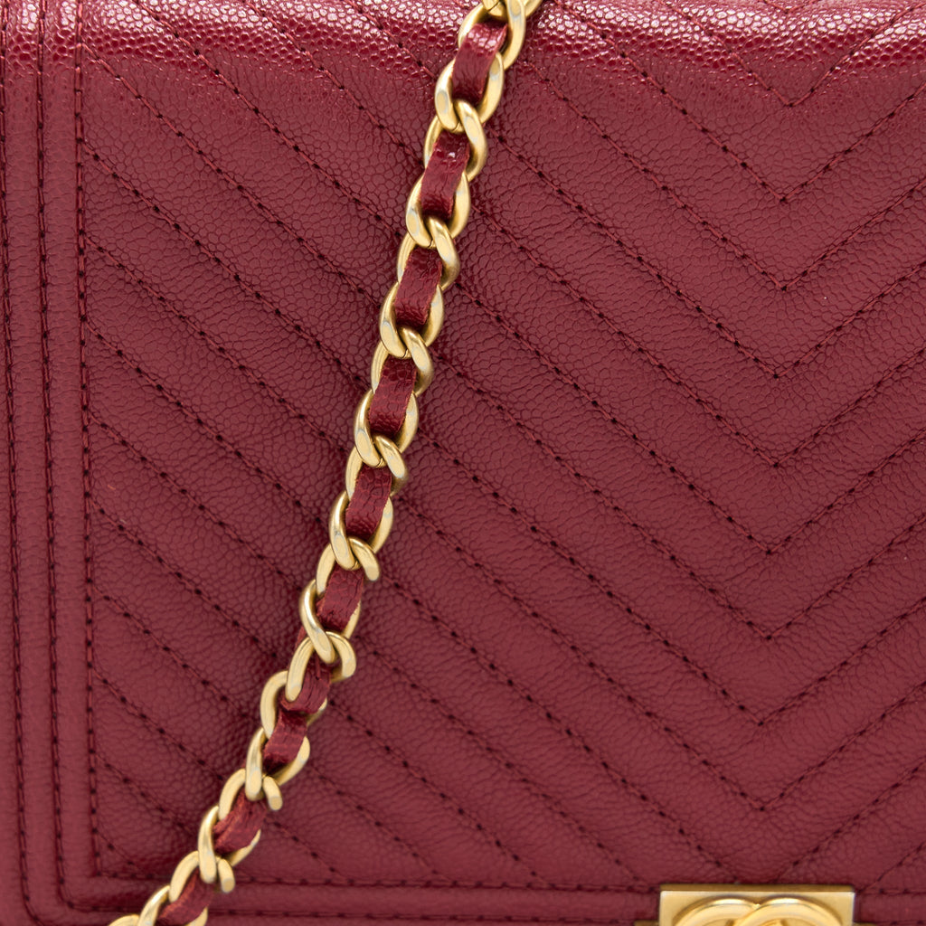 chanel-boy-wallet-on-chain-chevron-caviar-red-brushed-ghw