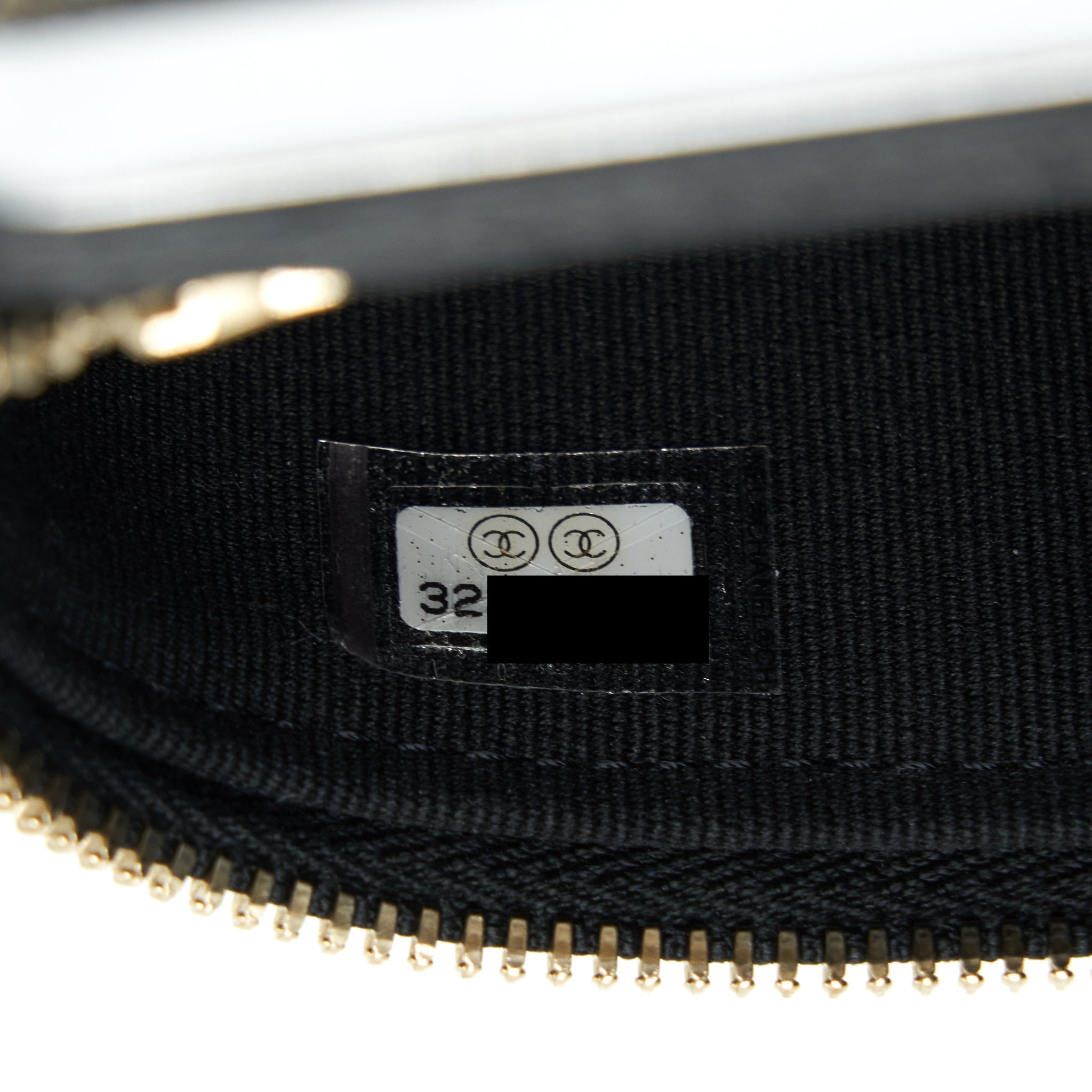 chanel-22p-vertical-mini-vanity-with-cc-logo-chain-caviar-black-lghw-1